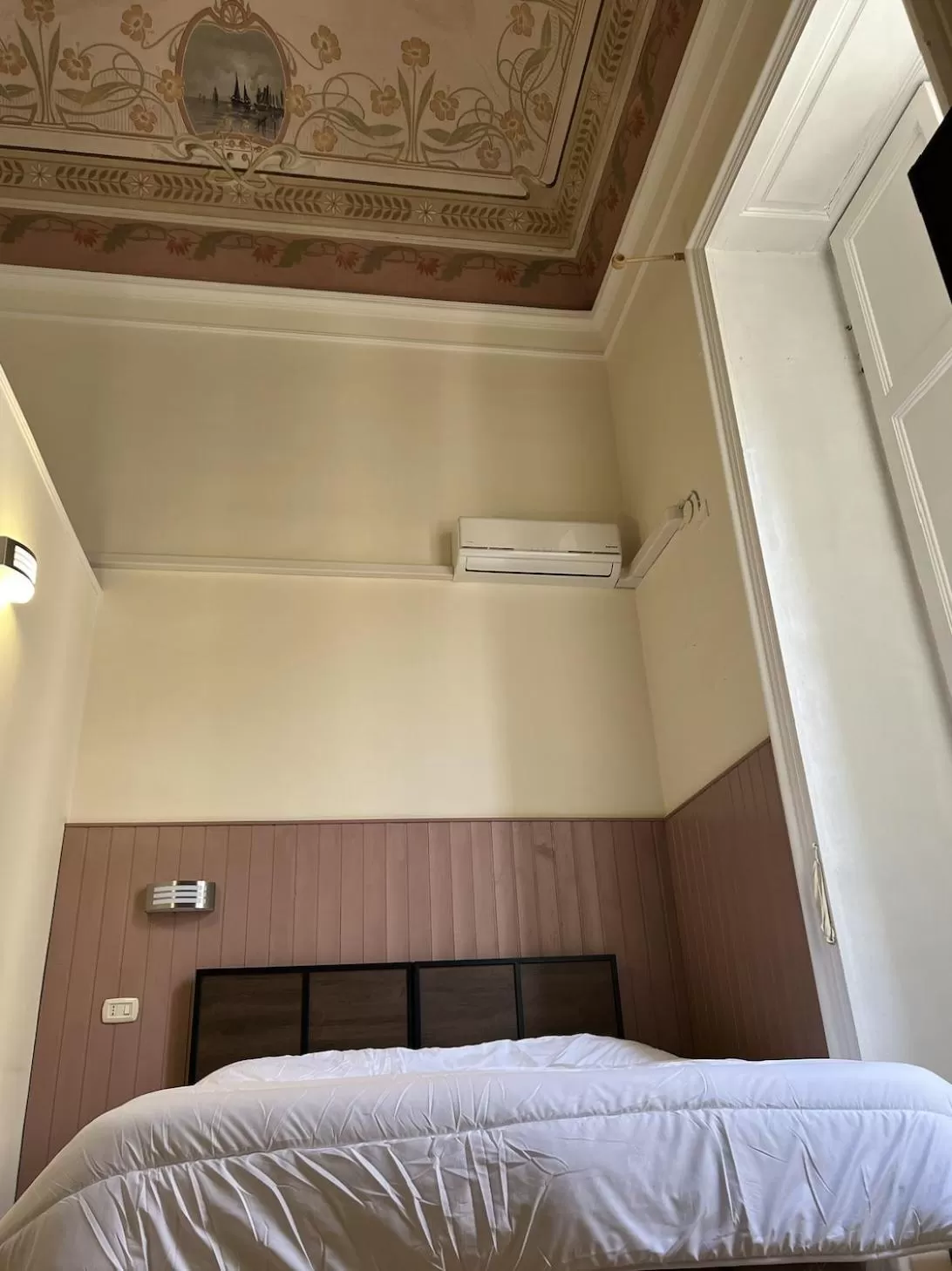 Bed in Il giardino e gli affreschi