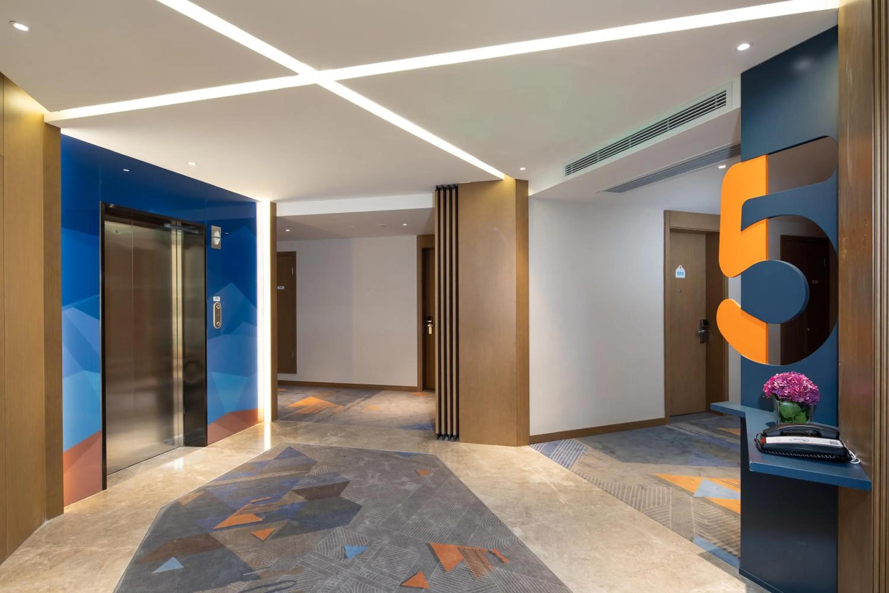 Facade/entrance in Holiday Inn Express Chengdu Longquanyi North by IHG