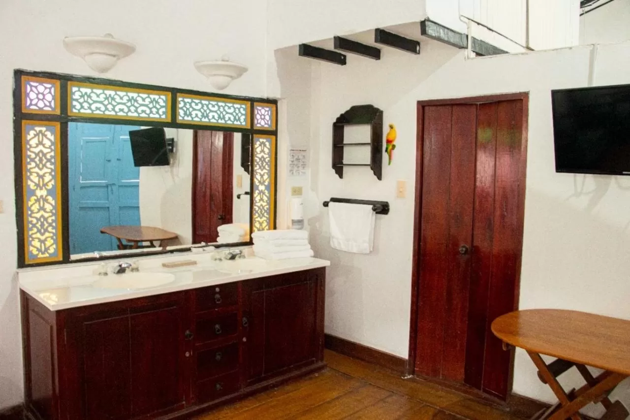 Bathroom in Casa Hotel El Compadre