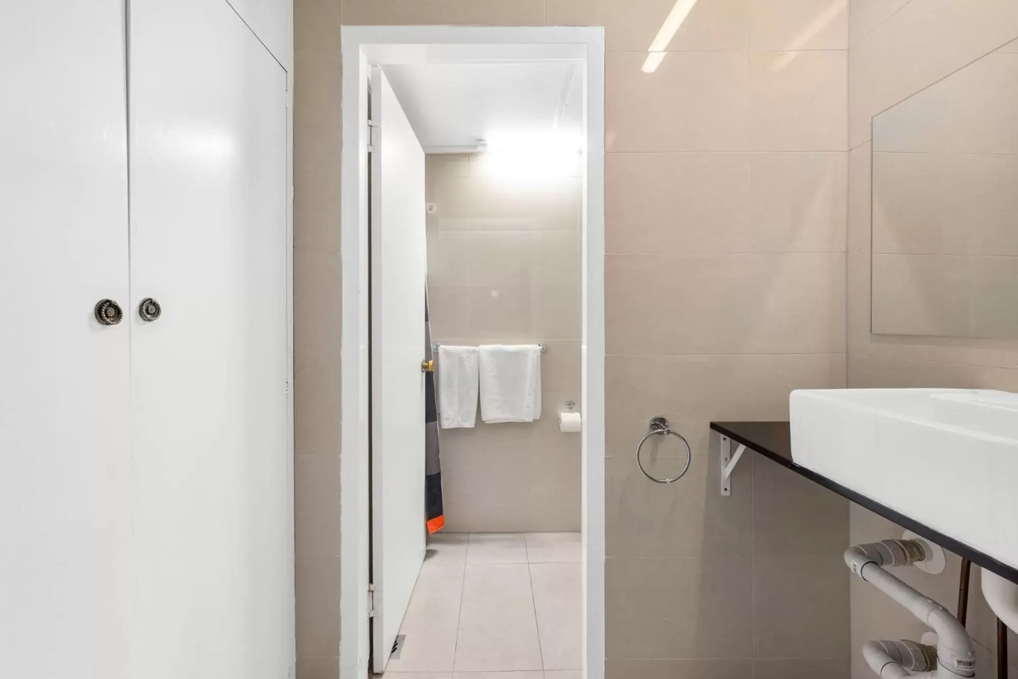 Superior Twin Room - single occupancy in Hamilton Brisbane Airport Hotel Superior Twin Room - single occupancy in Hamilton Brisbane Airport Hotel