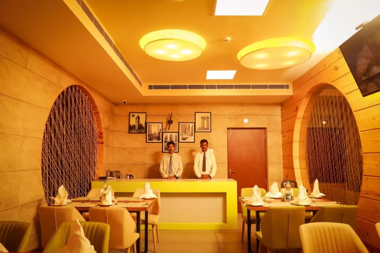 Lobby or reception in Hotel New York Square