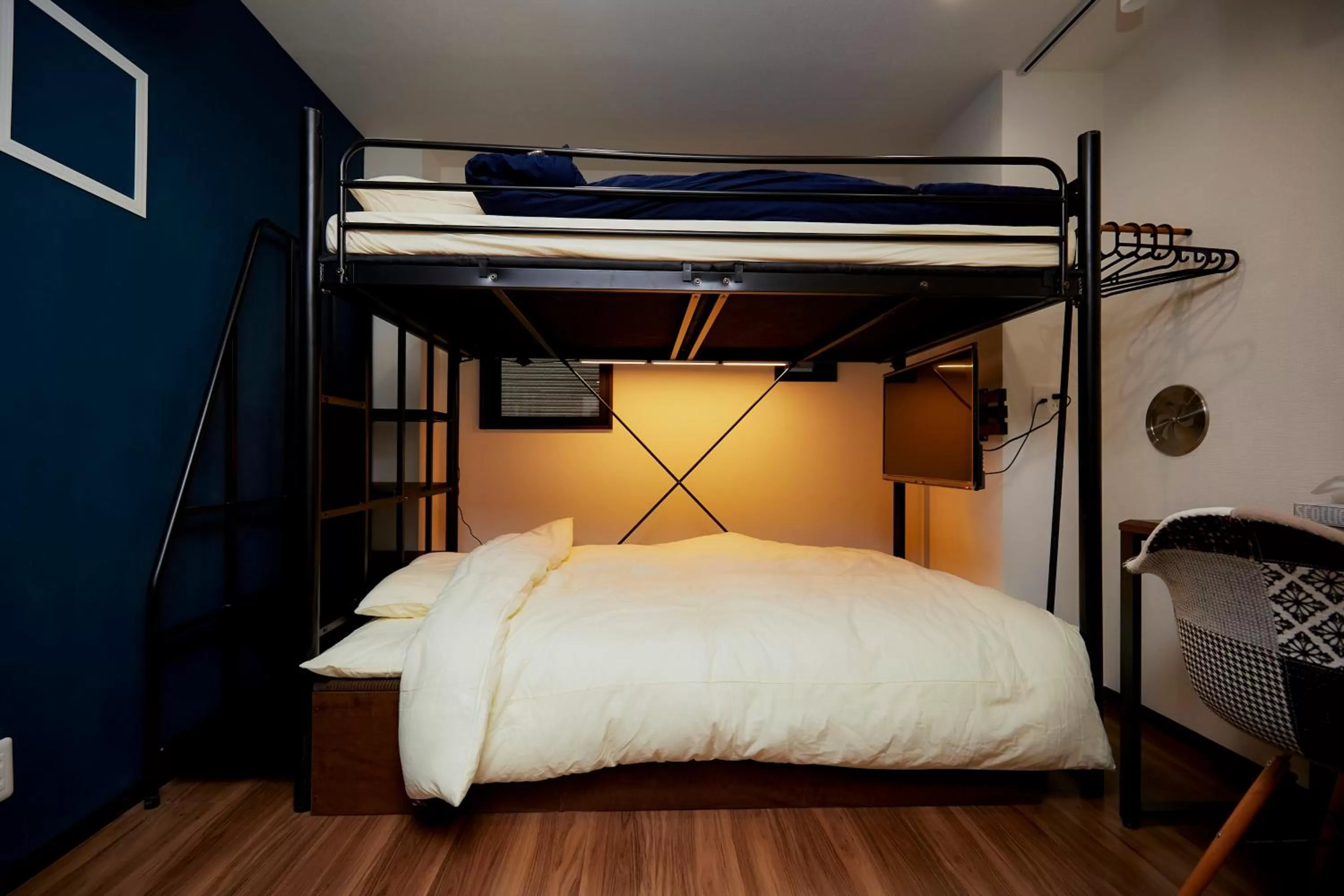 bunk bed, Bed in 043AKIHABARA