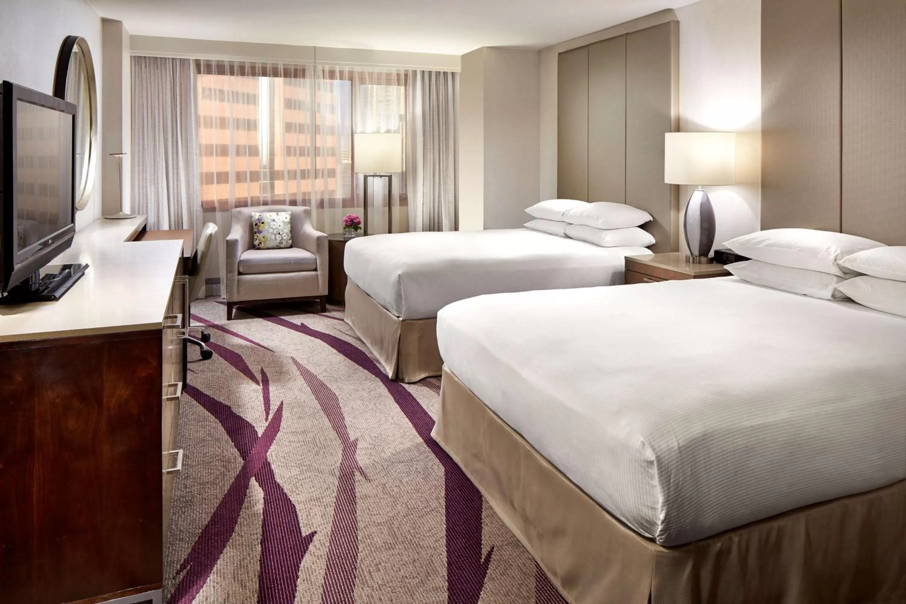 Bed in Hilton Long Beach Hotel