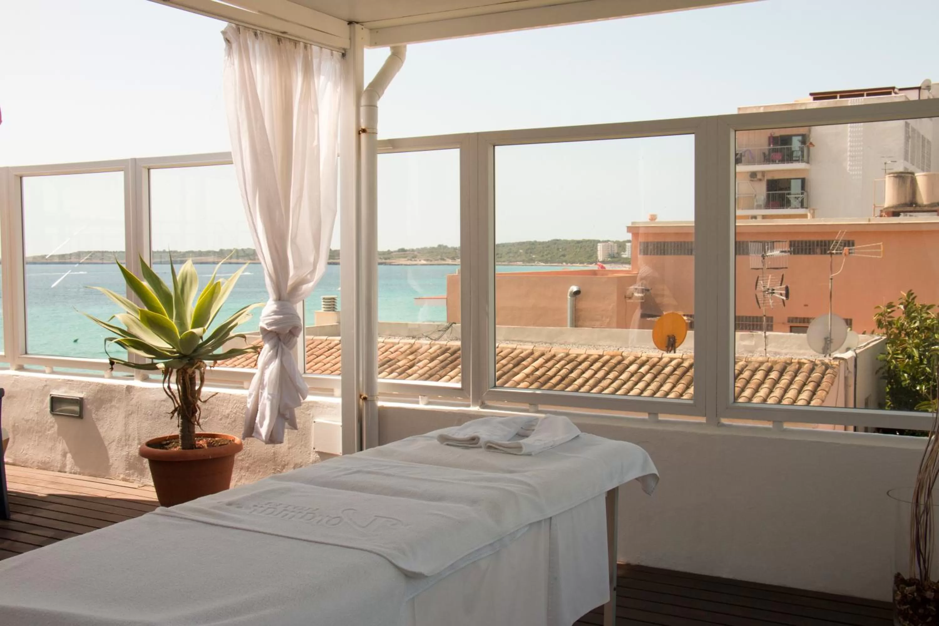 Massage in Hotel Voramar