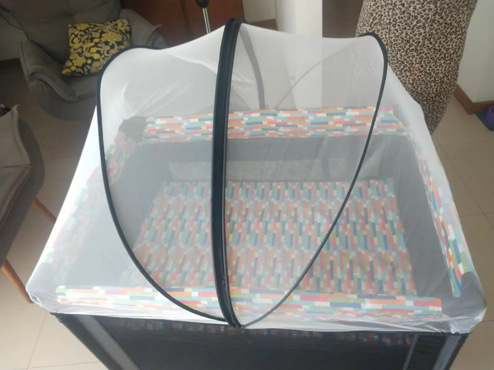 cot in Apartamento no Golden Lake - pé na areia, agua de côco e cervejinha