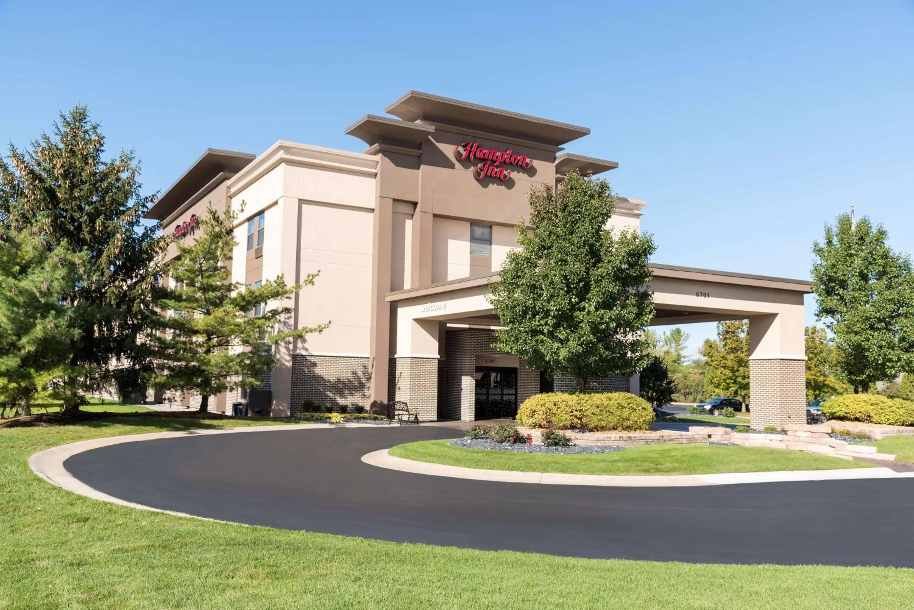 Property building in Hampton Inn Midland