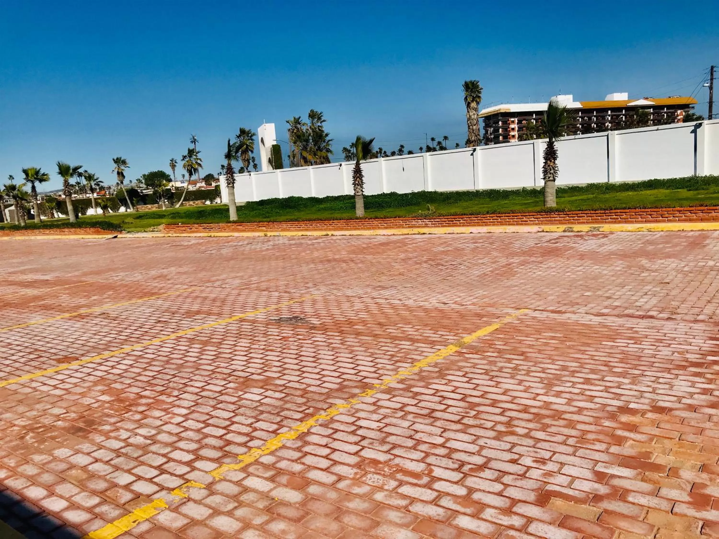Parking in Quinta Pacifica Beachfront Villas