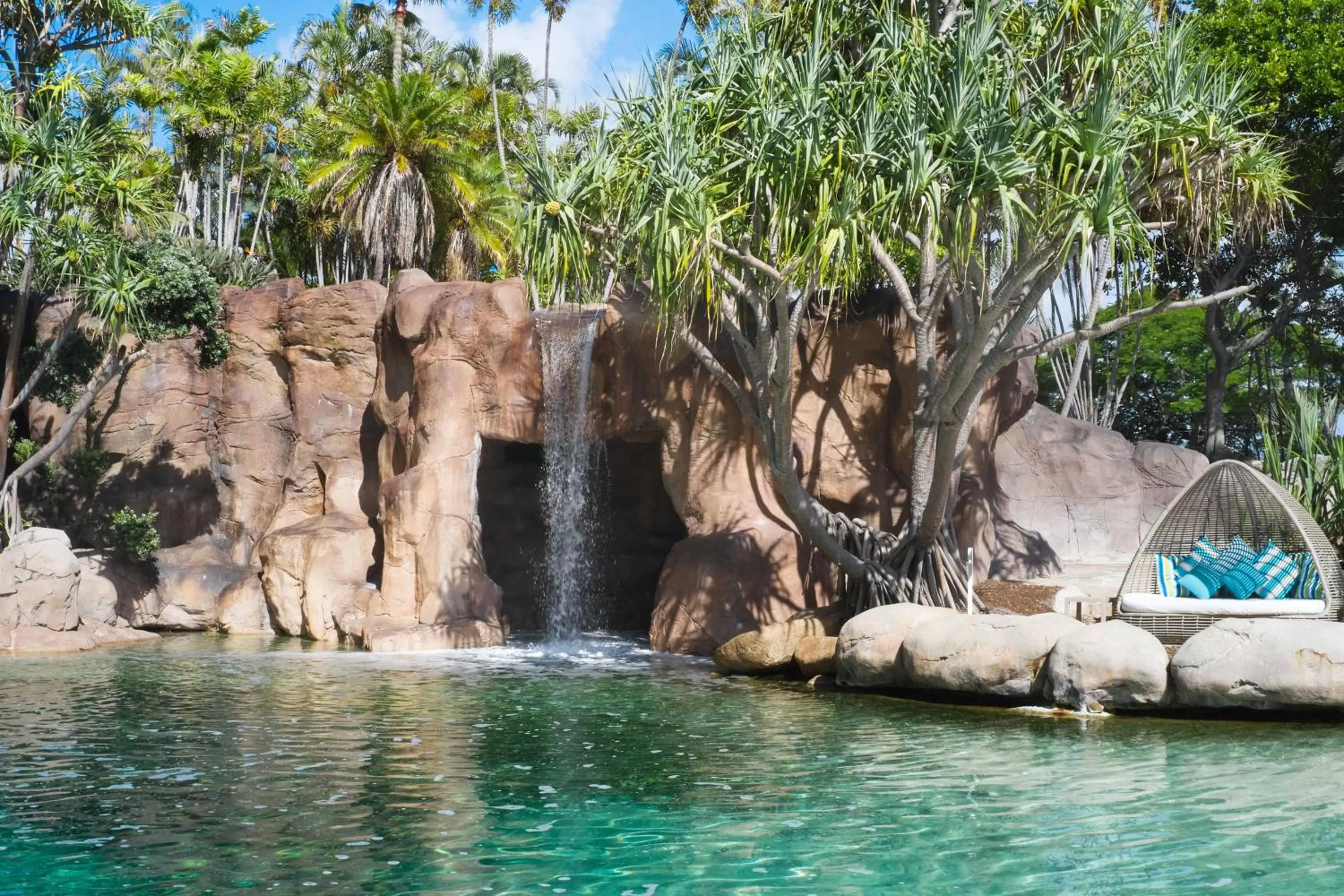 Swimming pool in JW Marriott Gold Coast Resort & Spa