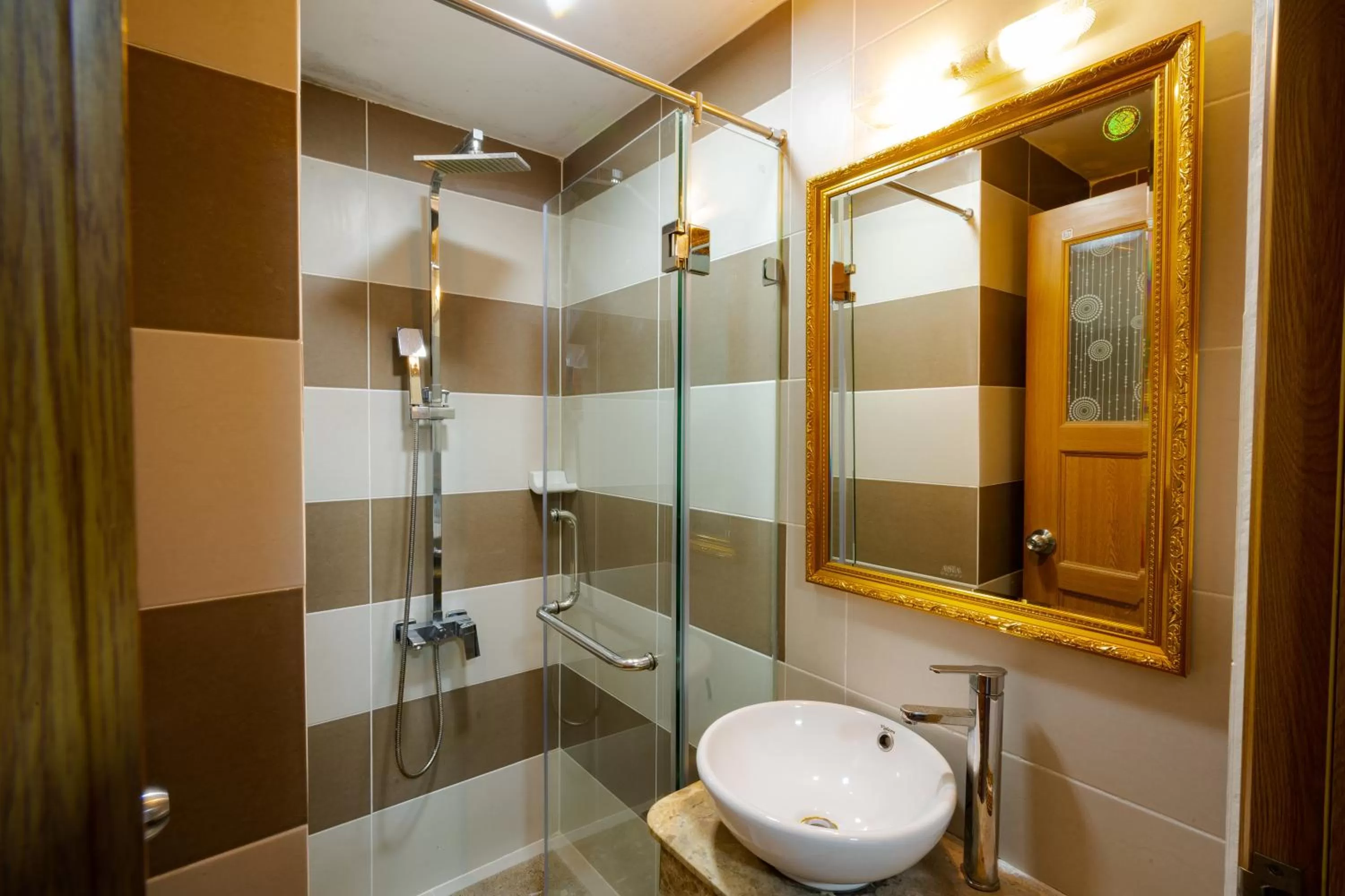 Bathroom in Saigon Amigo Hotel