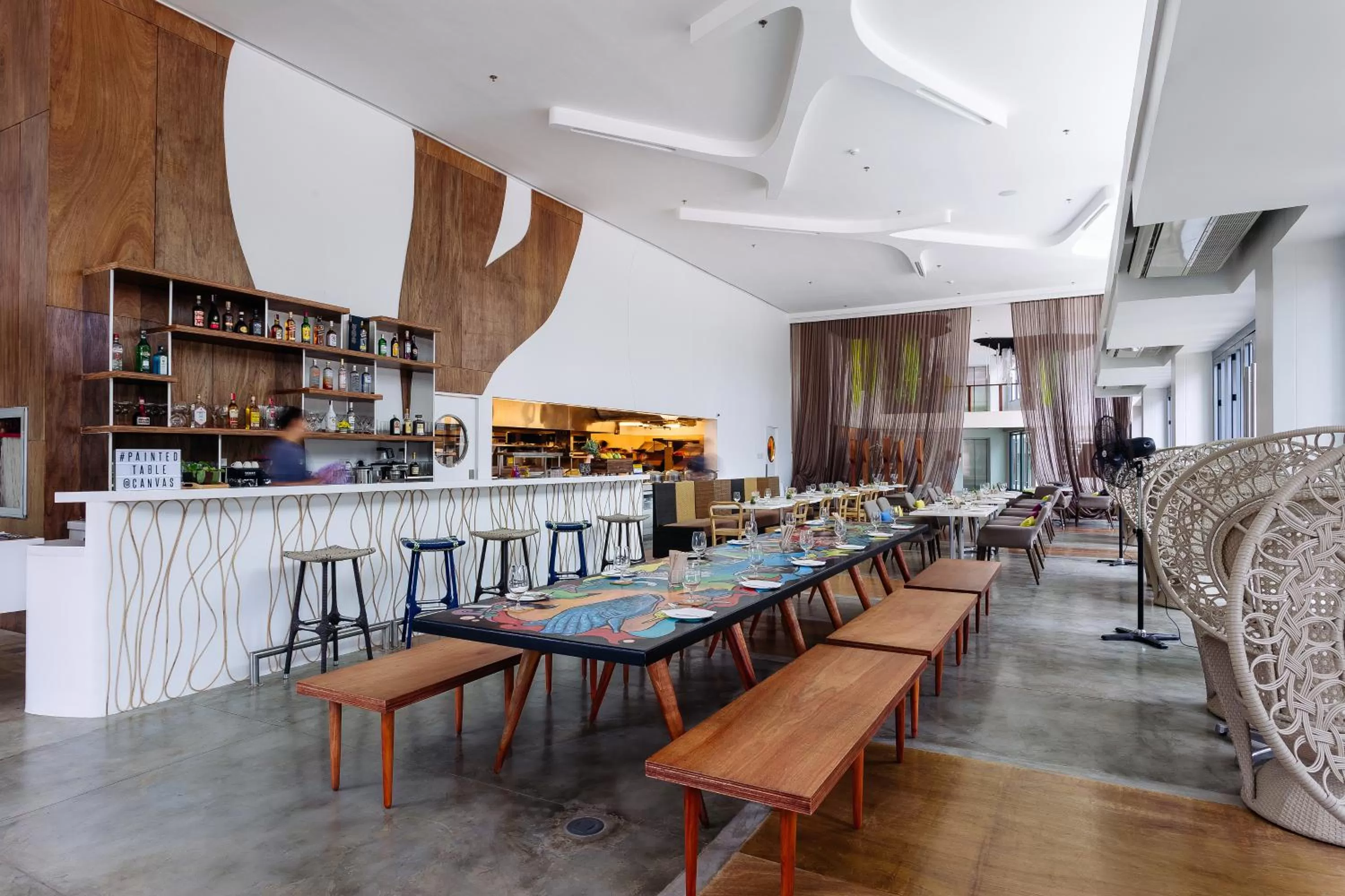 Restaurant/places to eat in Canvas Boutique Hotel