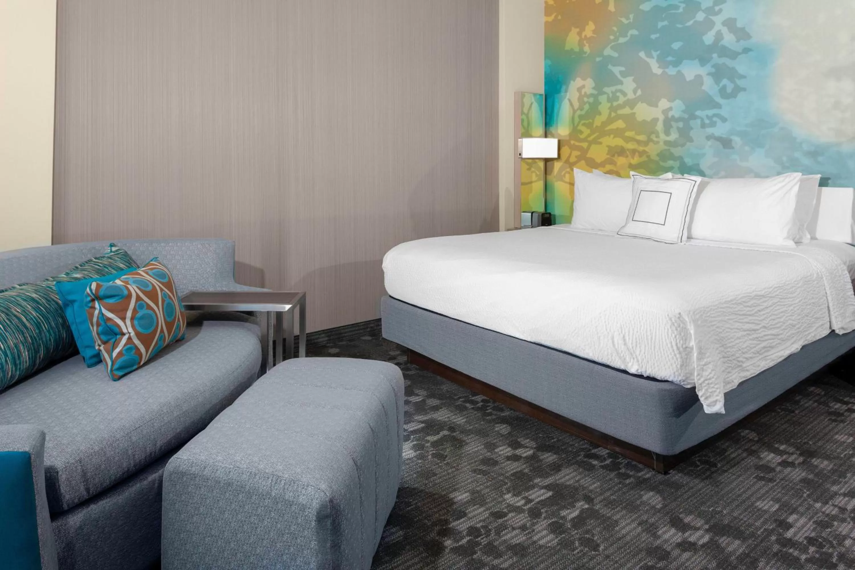 King Room with Sofa Bed - Hearing Accessible in Courtyard by Marriott St. Louis West County
