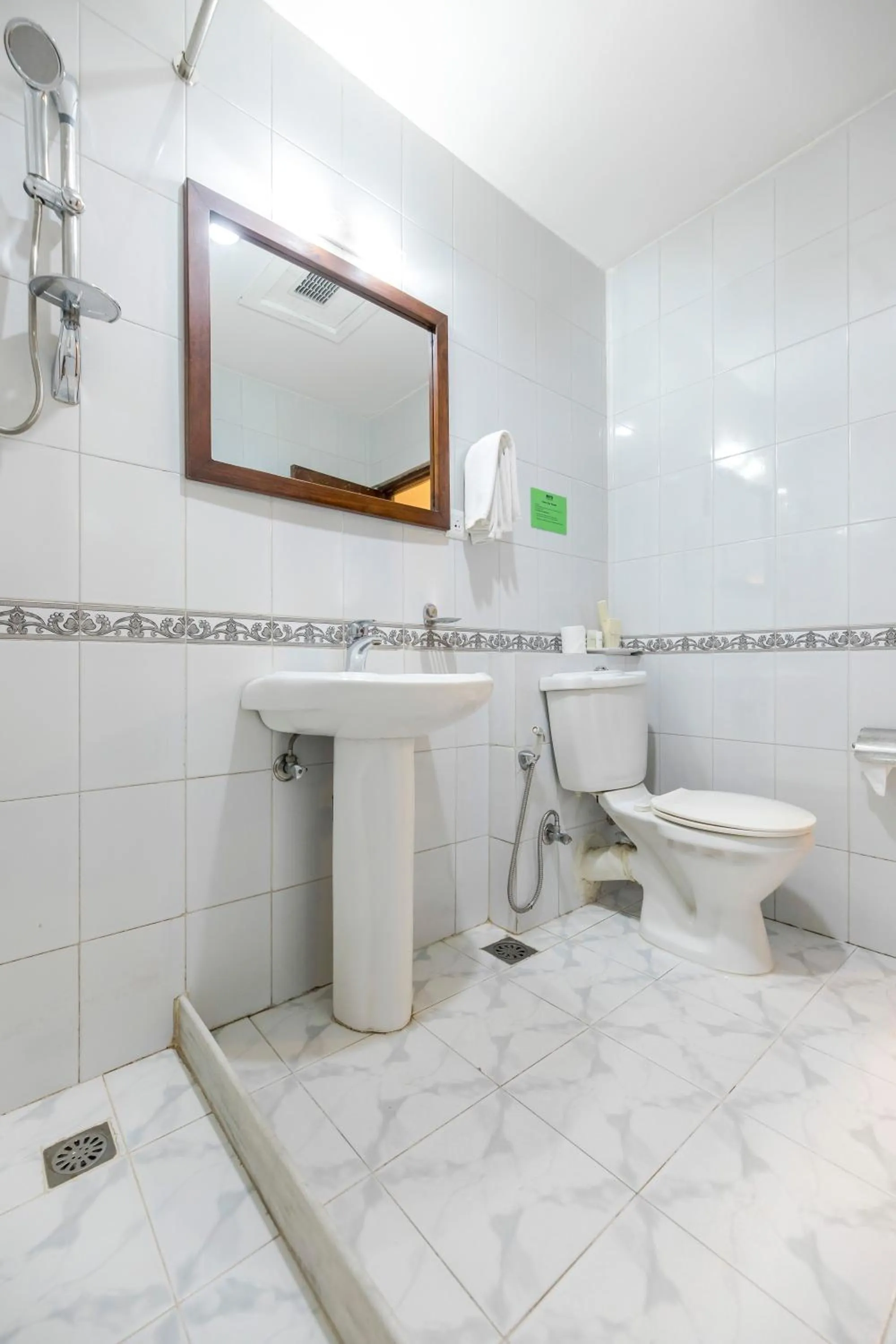 Bathroom in Airport Hotel