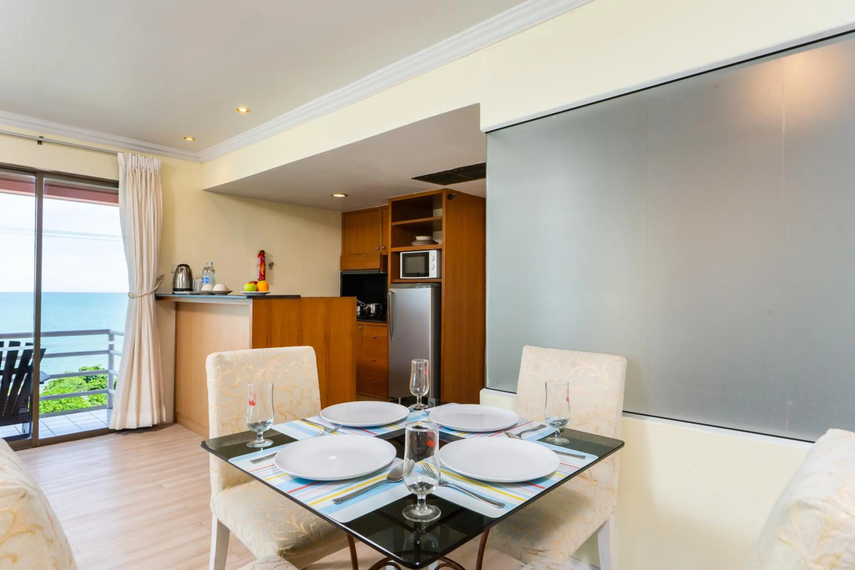 Living room in Bella Villa Metro