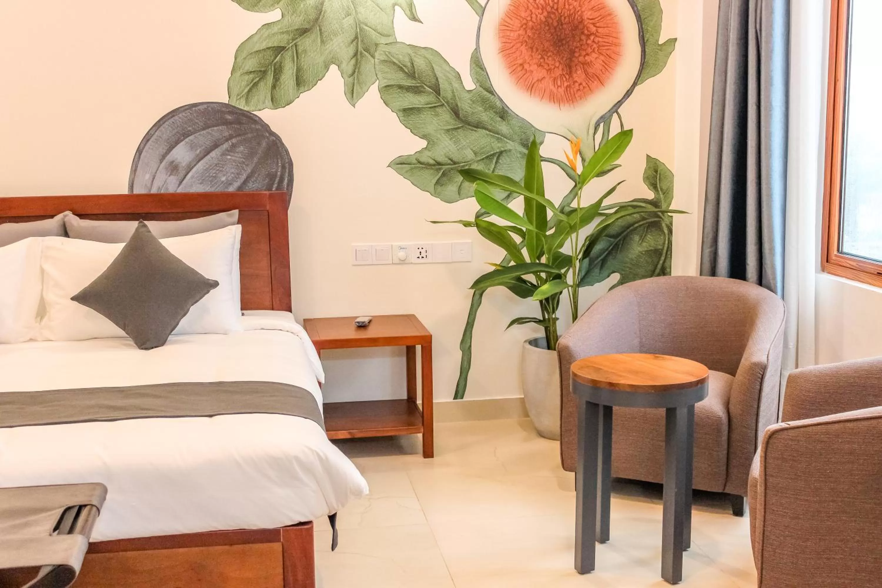 Photo of the whole room, Bed in Morven Hotel Colombo