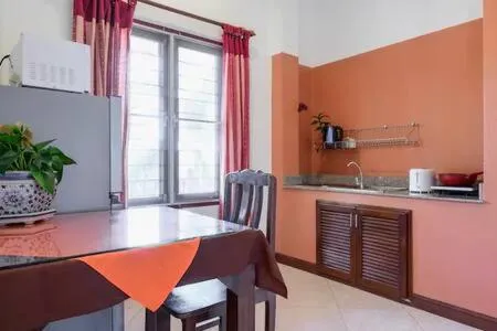 Kitchen or kitchenette in Palm Village
