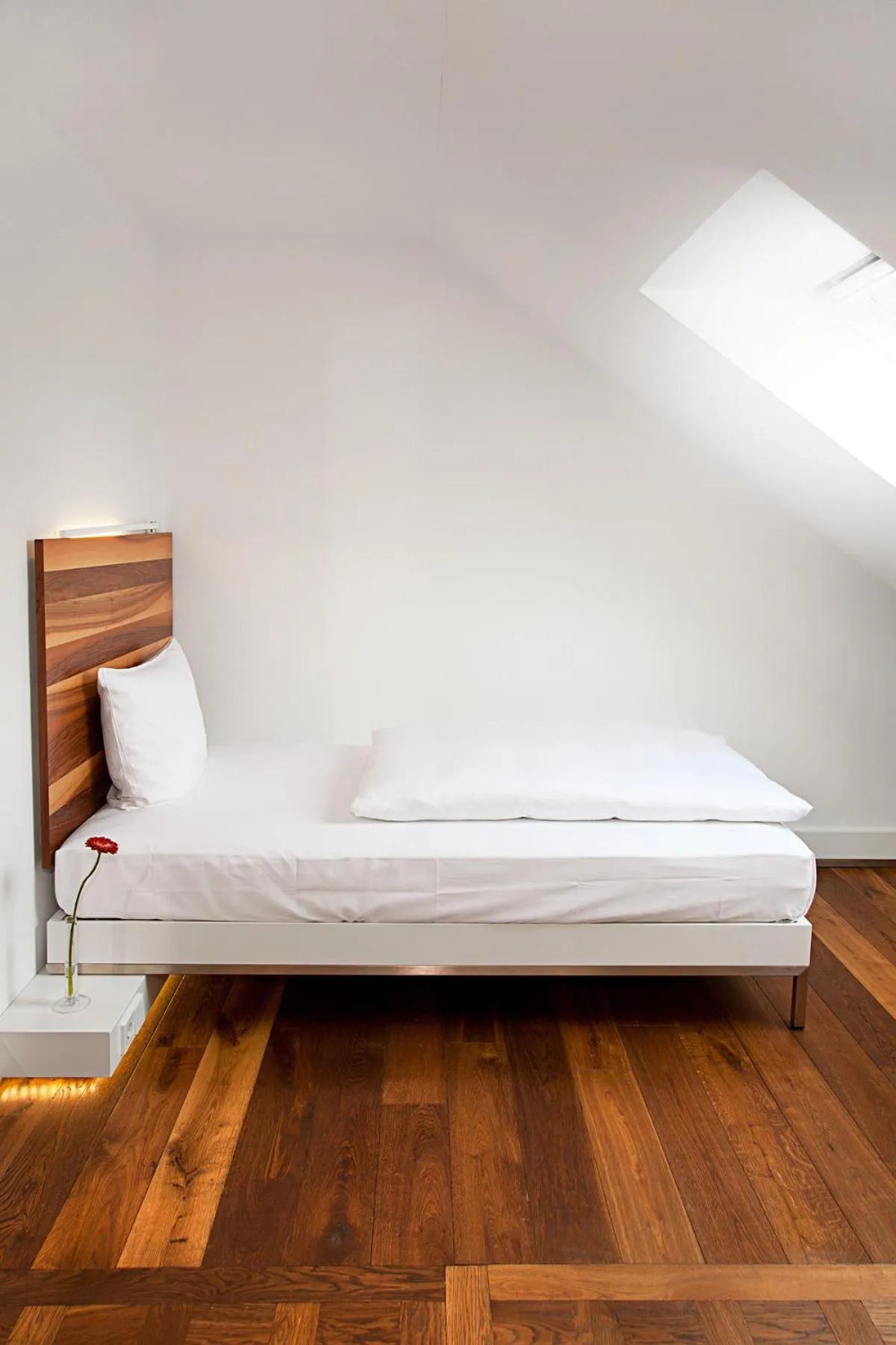 Bed in HOPPER Hotel St. Josef