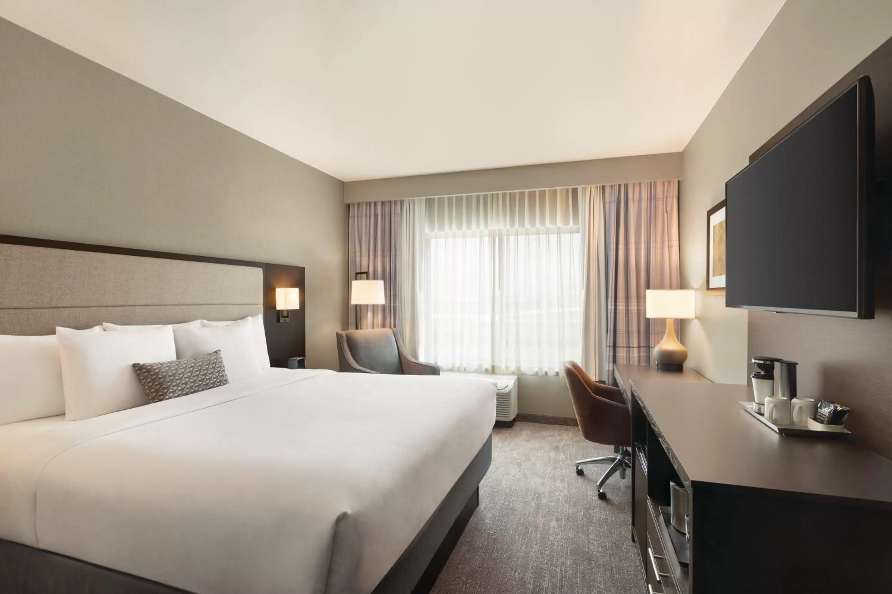 Bed in Radisson Hotel Oklahoma City Airport