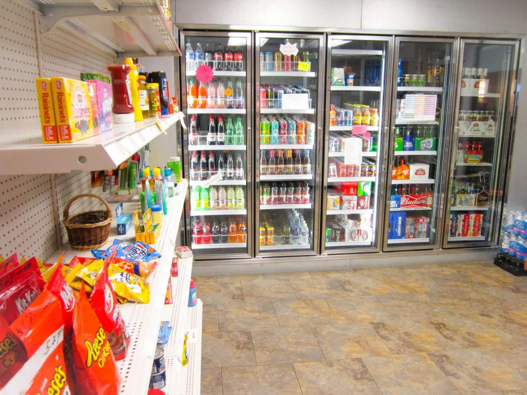 Restaurant/places to eat in Bell's Extended Stay and Suites