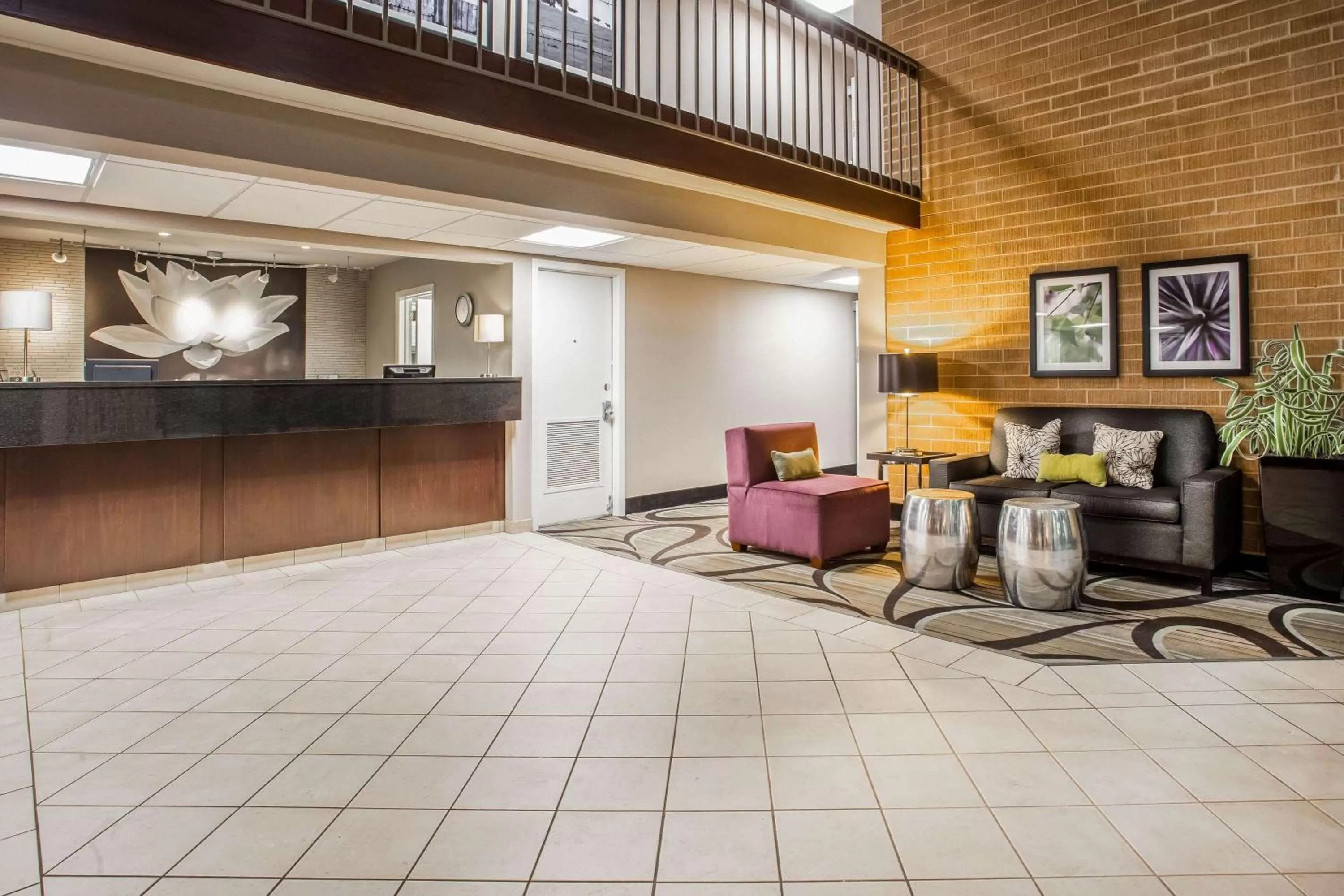 Lobby or reception in La Quinta Inn by Wyndham Oshkosh