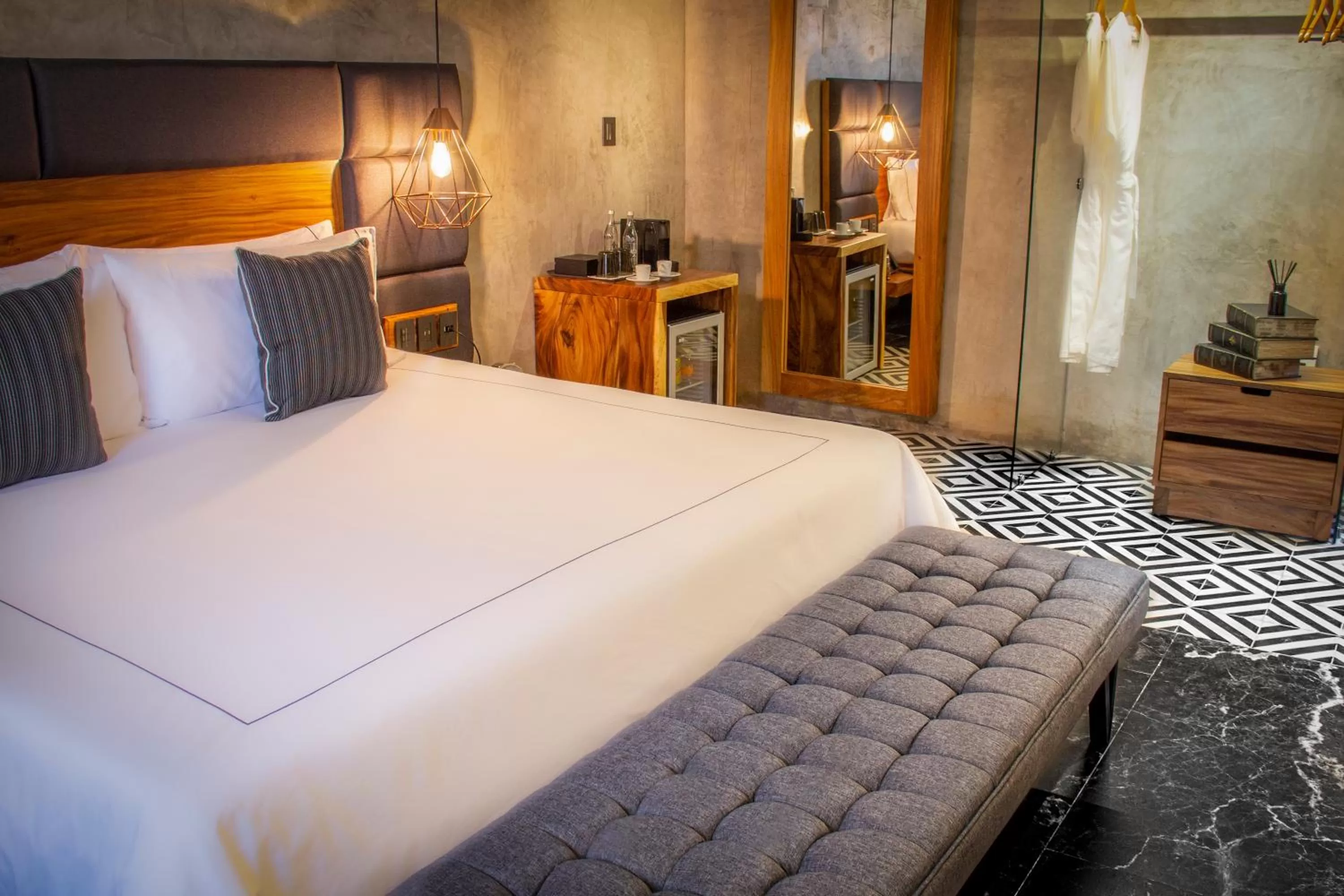 Bed in Diez Diez Collection