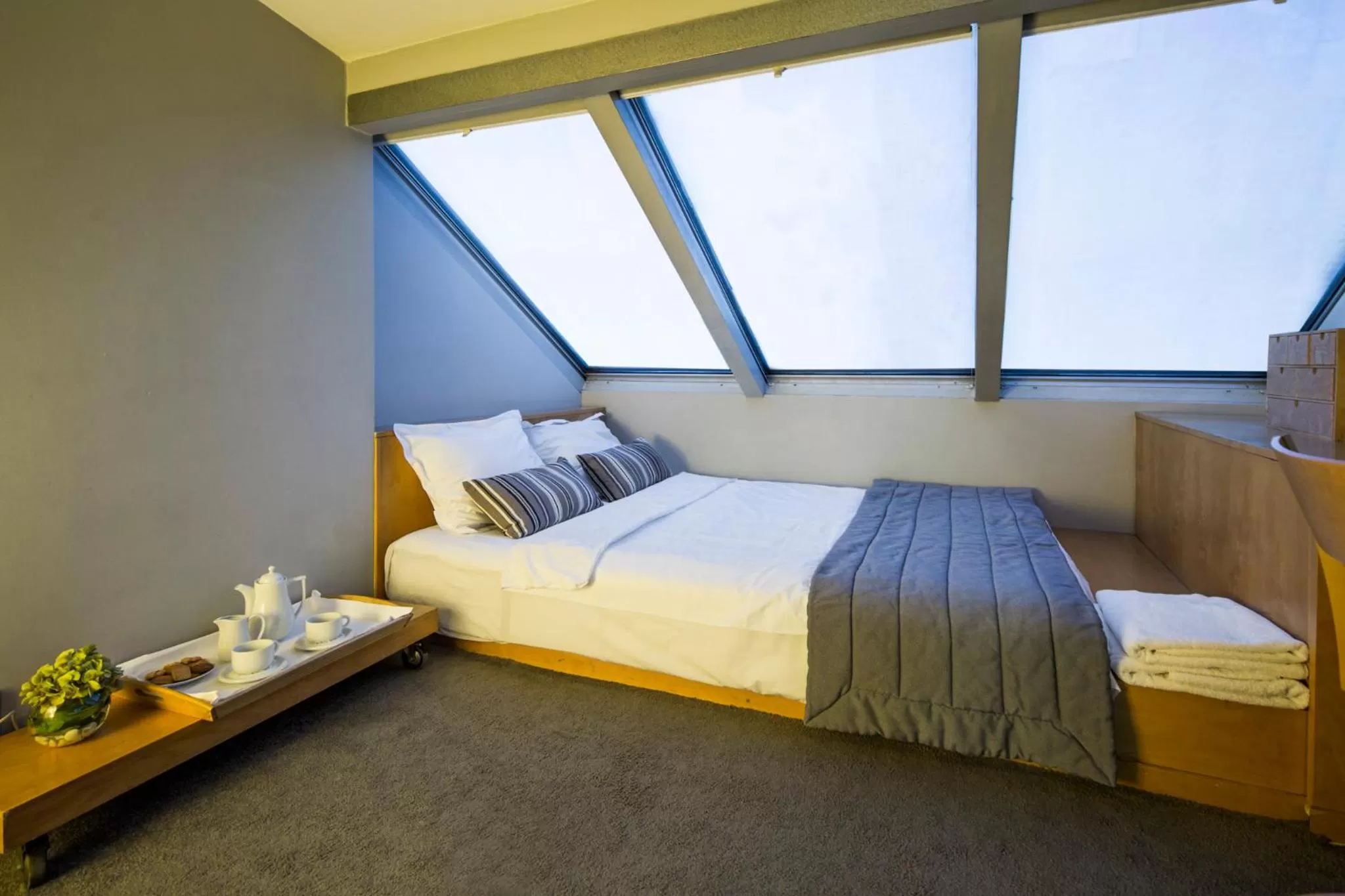 Bed in Taxim Suites Residences Istanbul