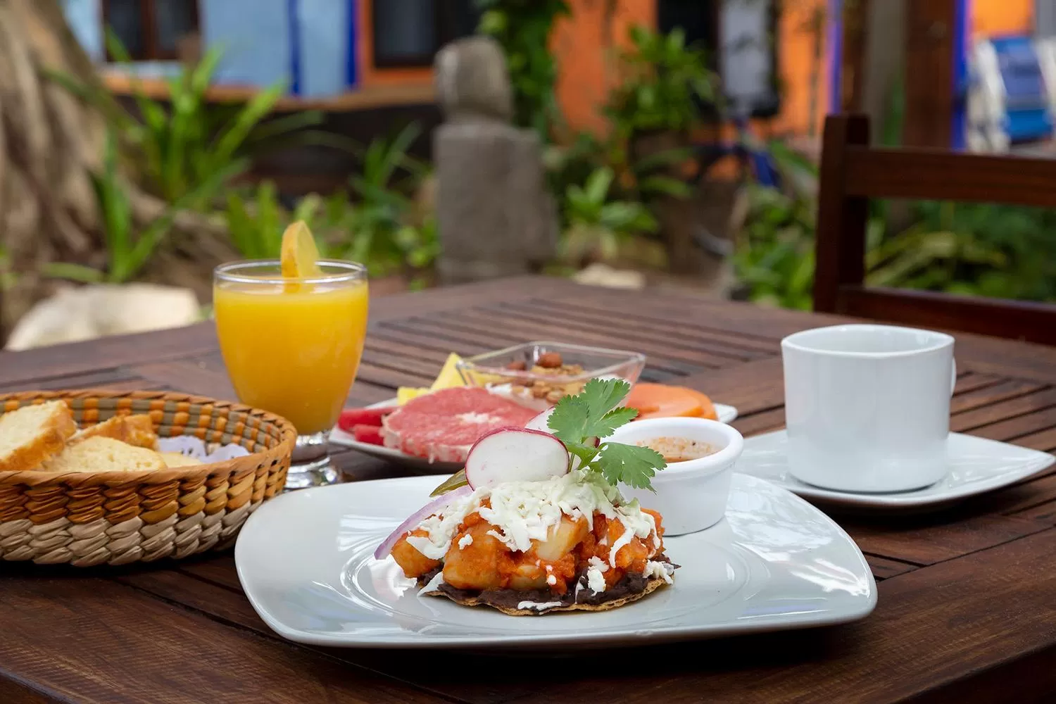 Breakfast in Hotel Amar Inn