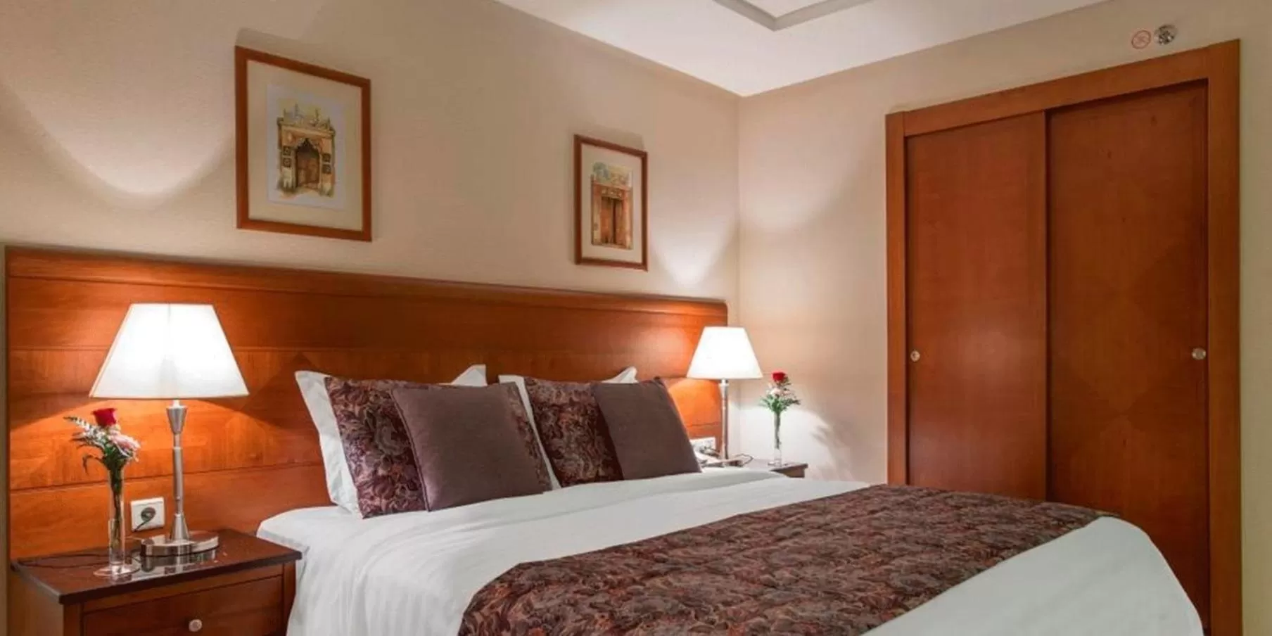 Bedroom, Bed in Crowne Plaza Riyadh Palace by IHG