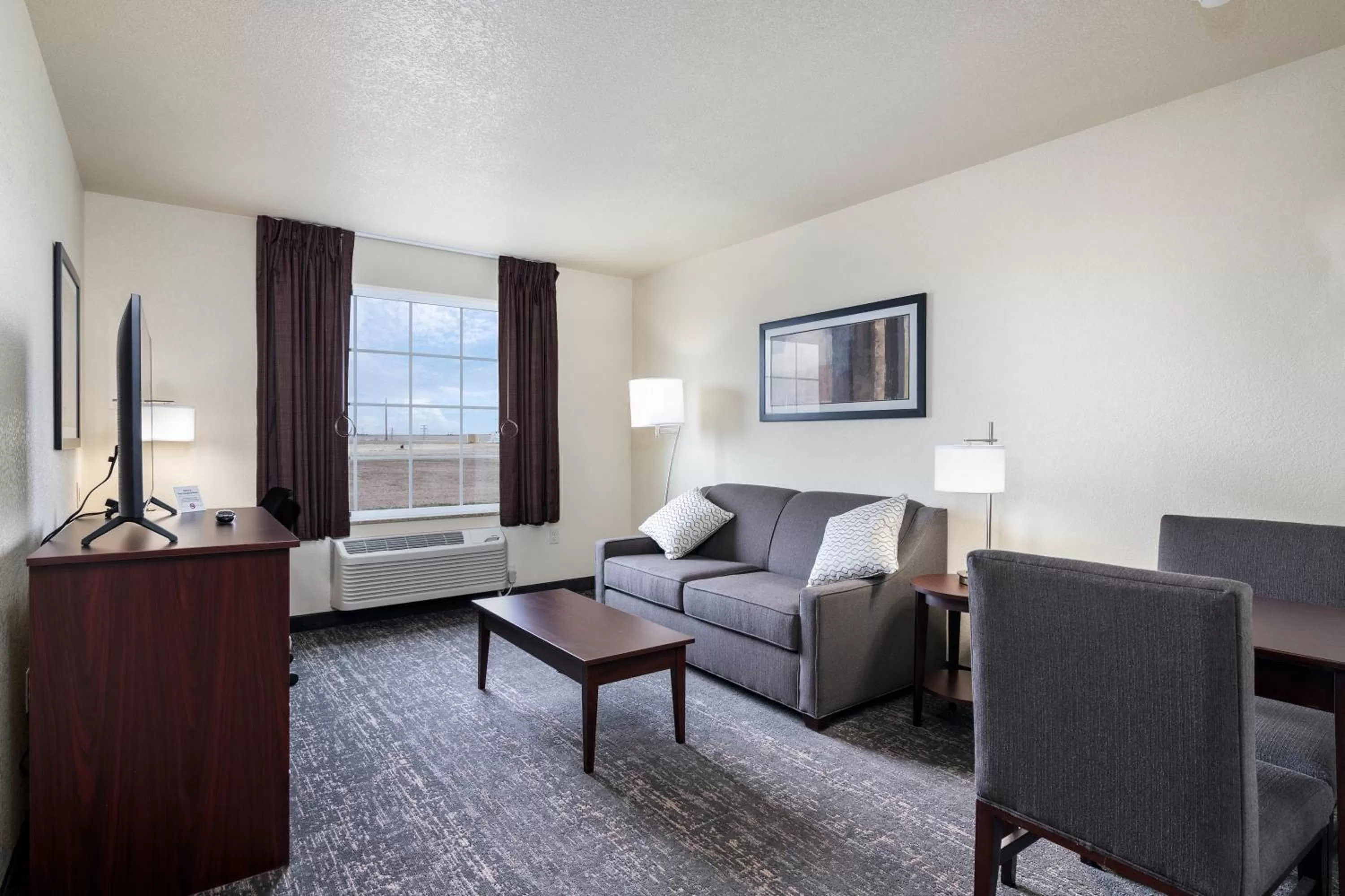 Living room in Cobblestone Inn & Suites - Yuma