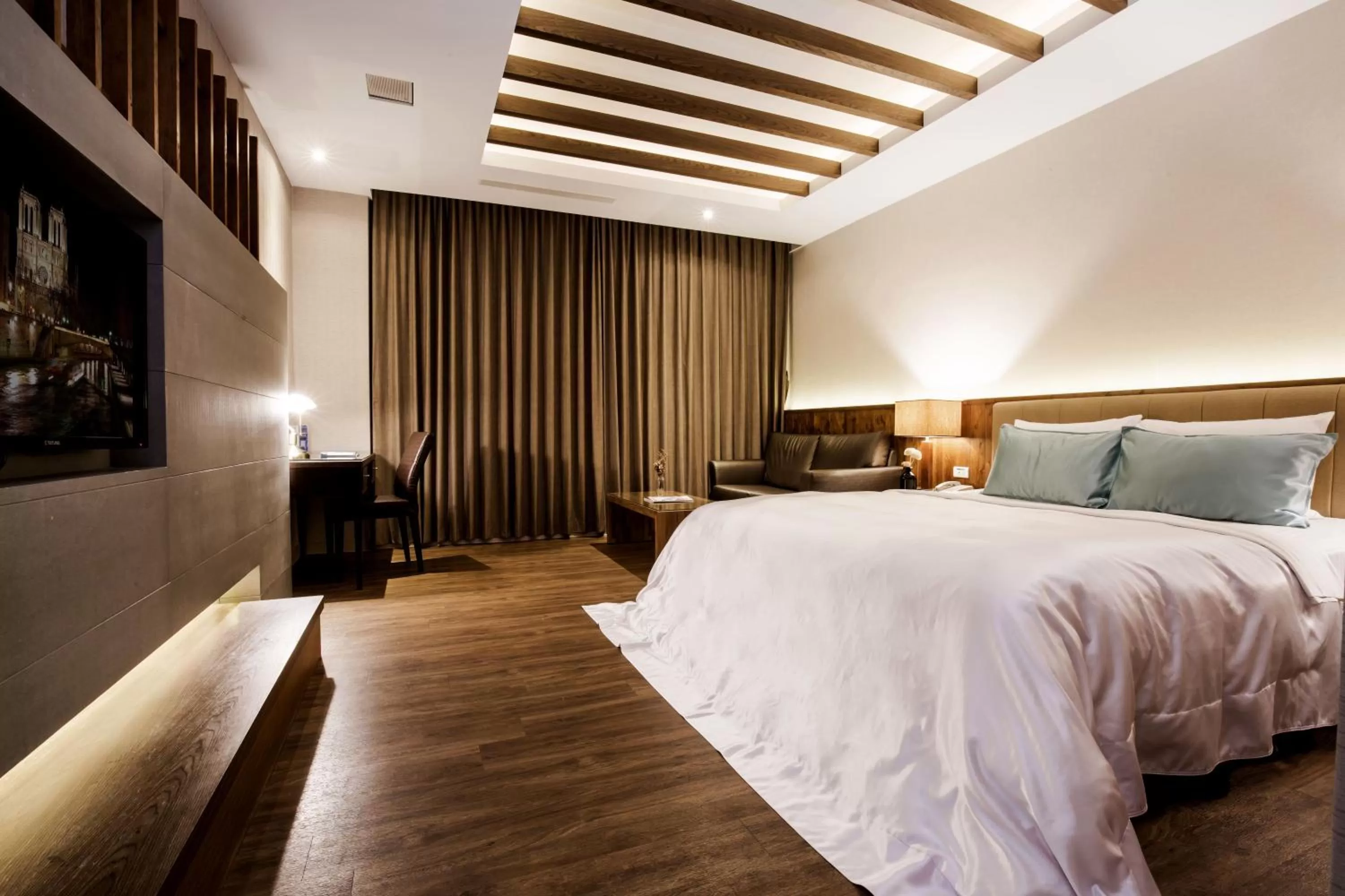 Photo of the whole room, Bed in Duo Romance Hotel