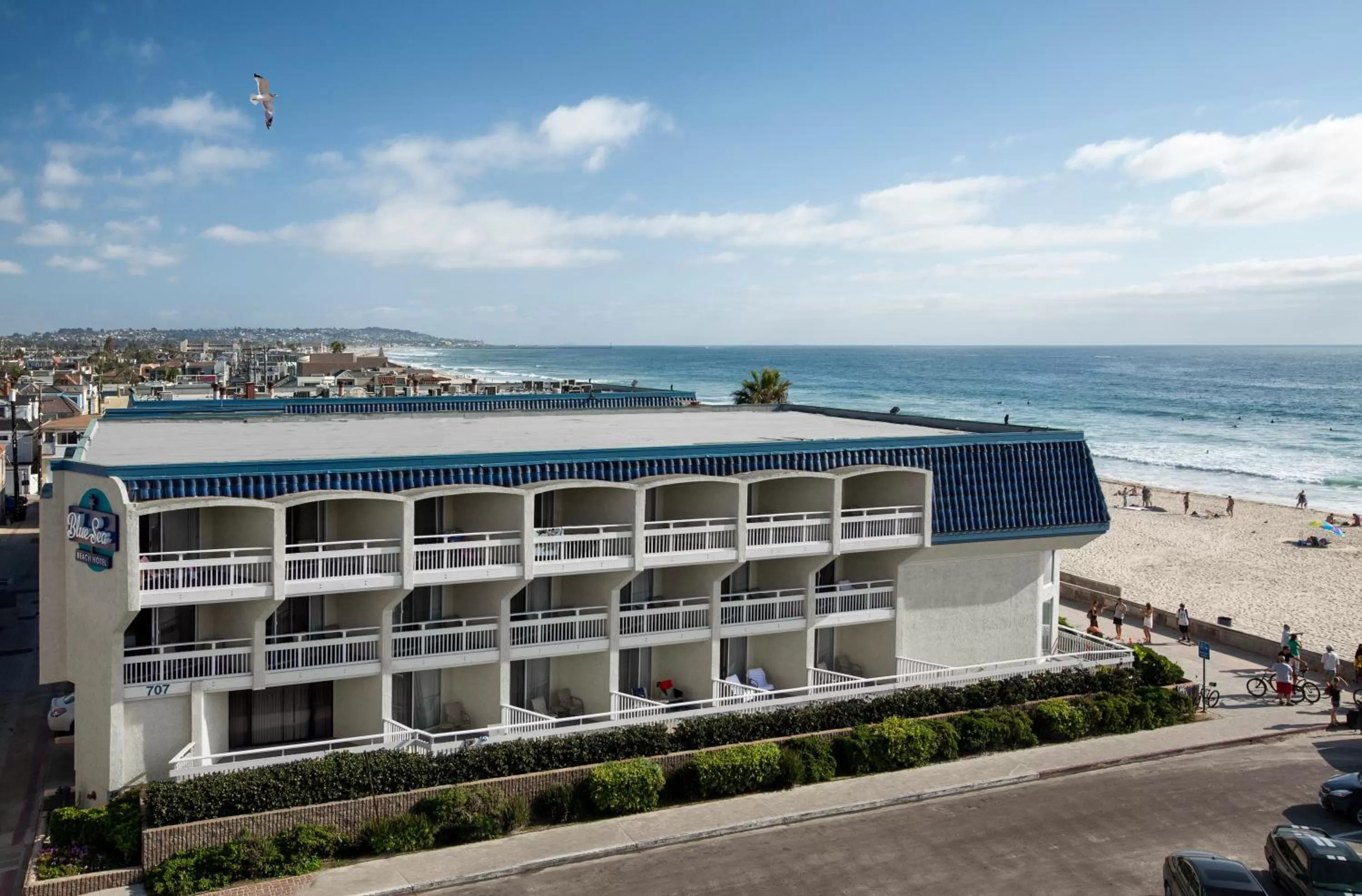 Facade/entrance in The Wayfarer San Diego