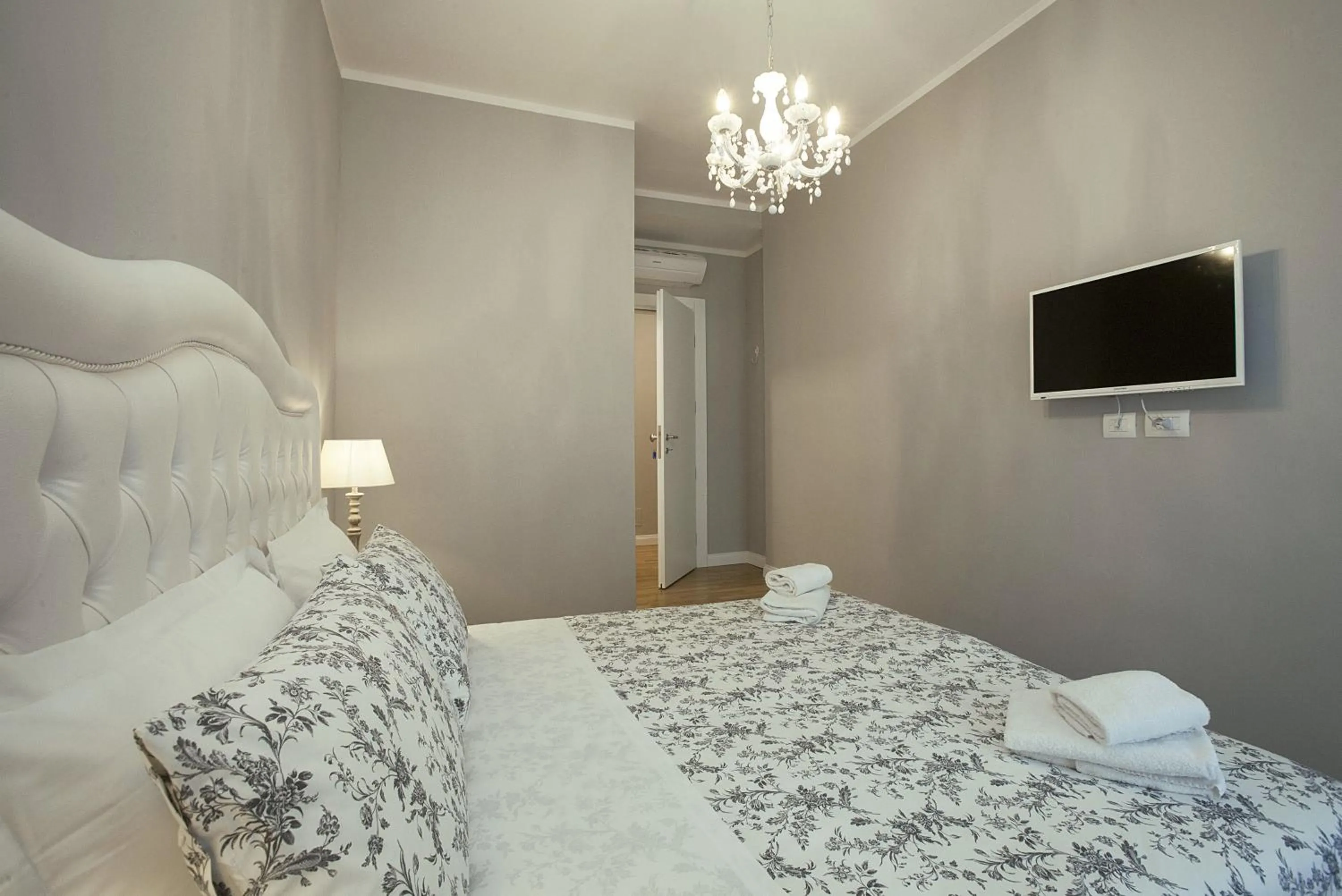 Photo of the whole room, Bed in B&B La Nannina