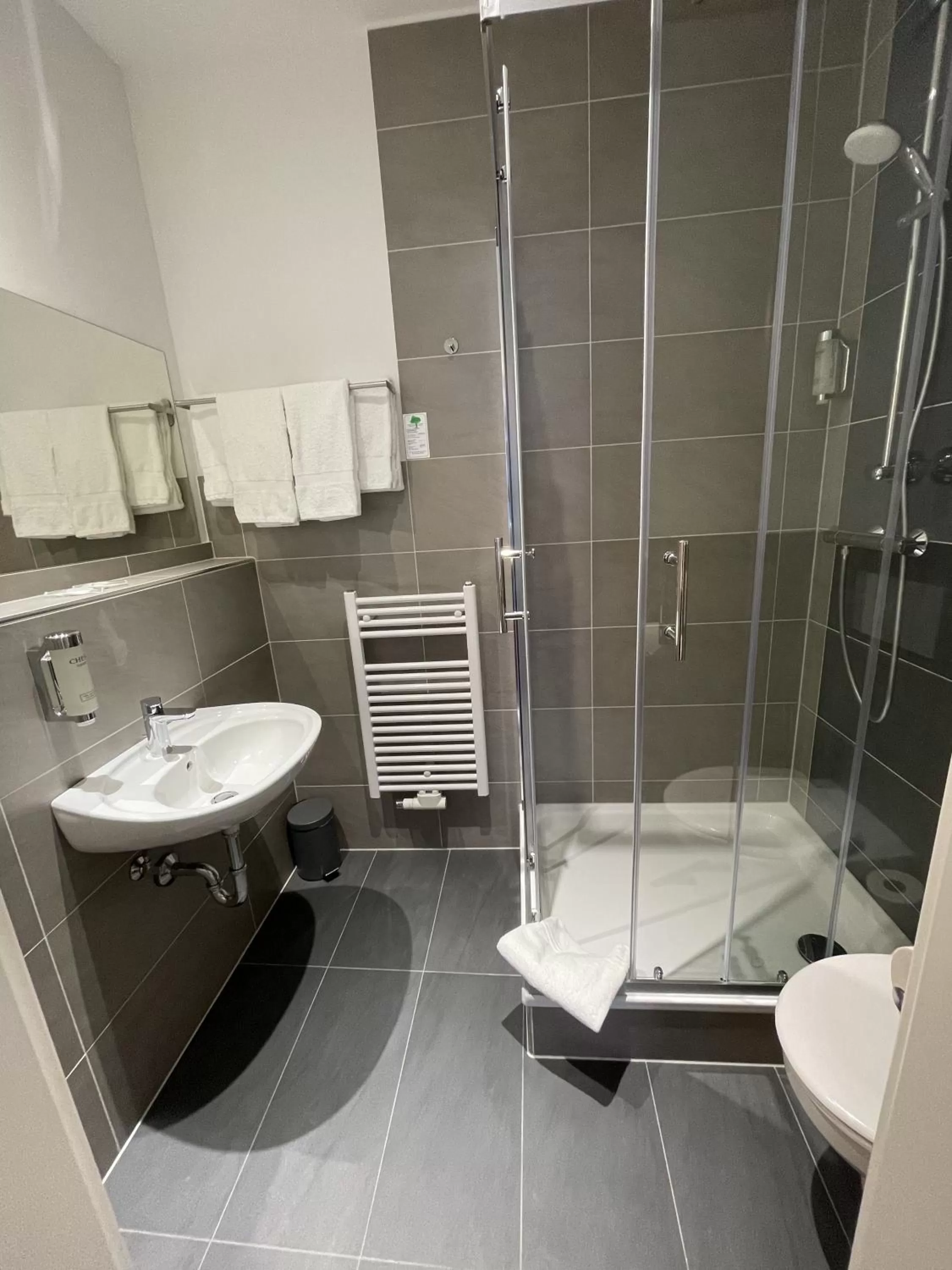 Bathroom in Palm Premium Hotel & Apartments