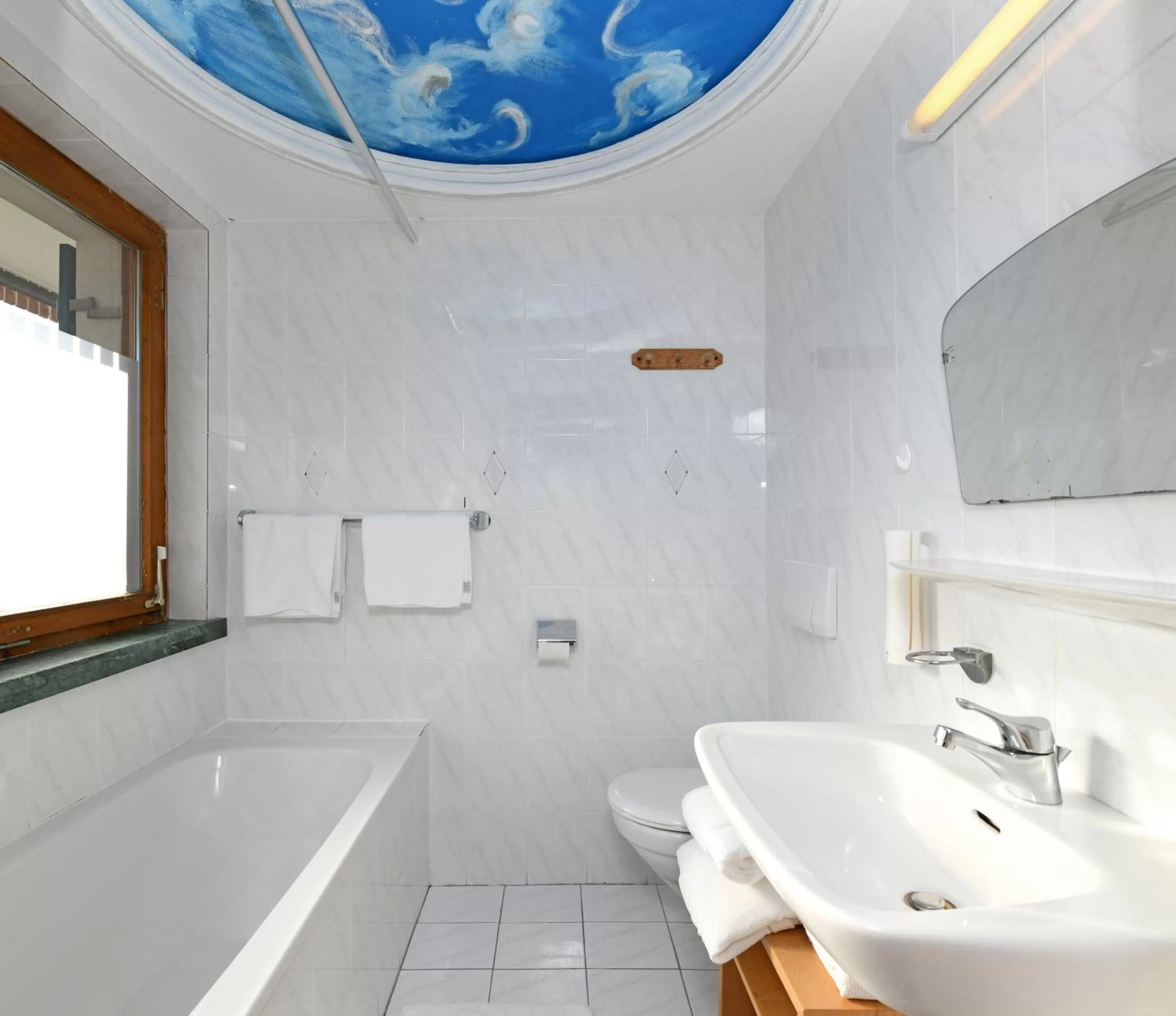 Bathroom in Hotel St Hubertus
