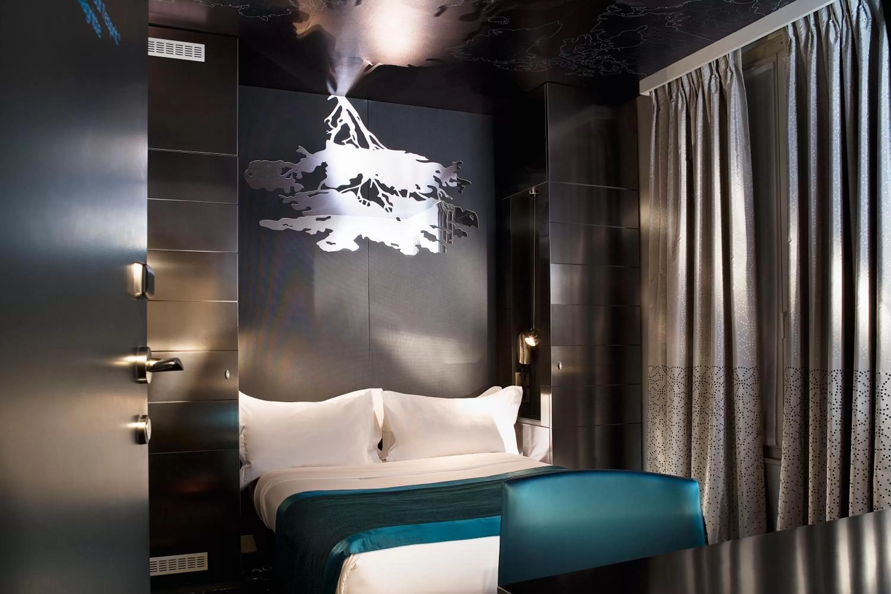 Bed in Hôtel A La Villa des Artistes