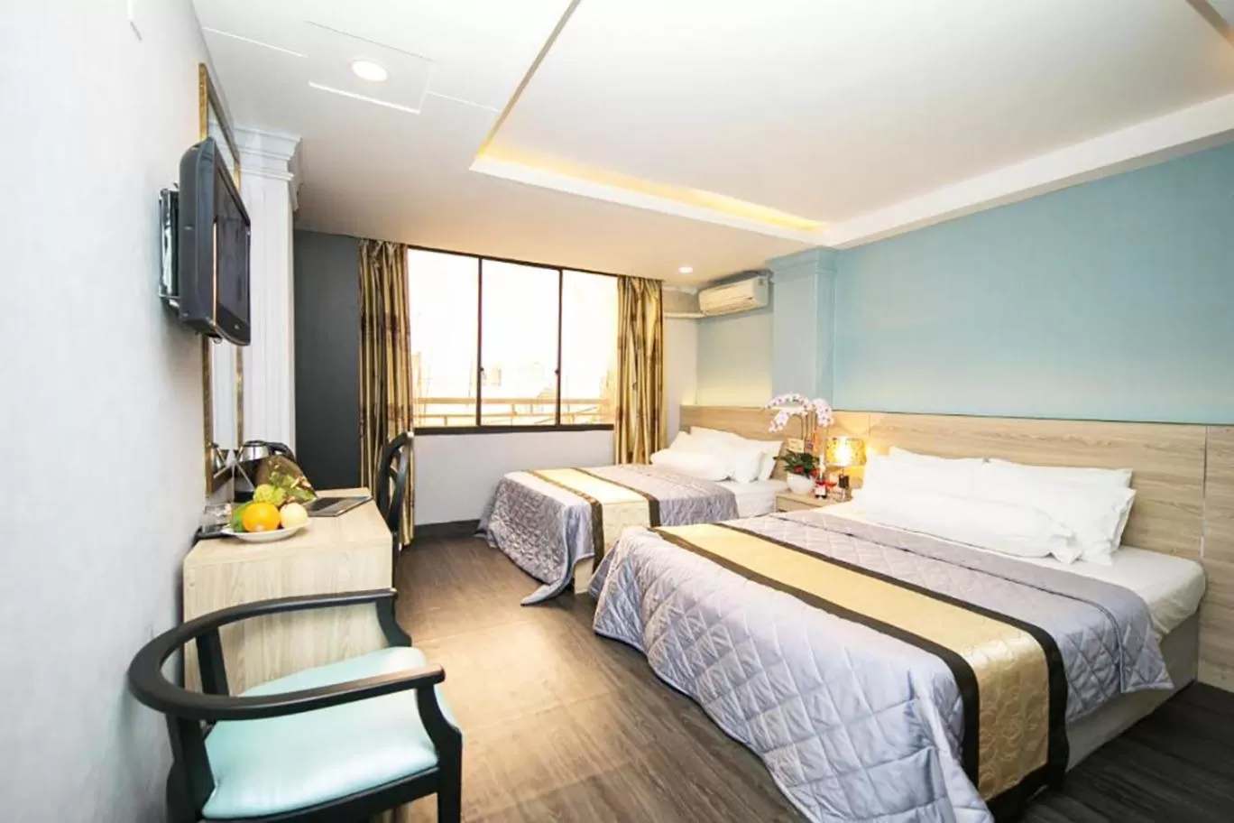 Facade/entrance, Bed in Nouveau Happy Inn - Bến Thành