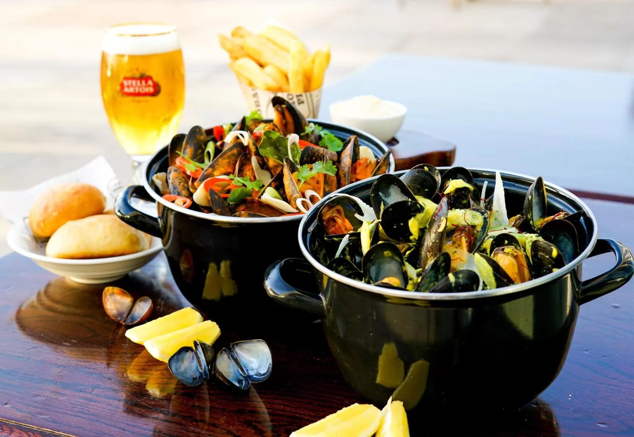 Restaurant/places to eat in Crowne Plaza Dubai Festival City