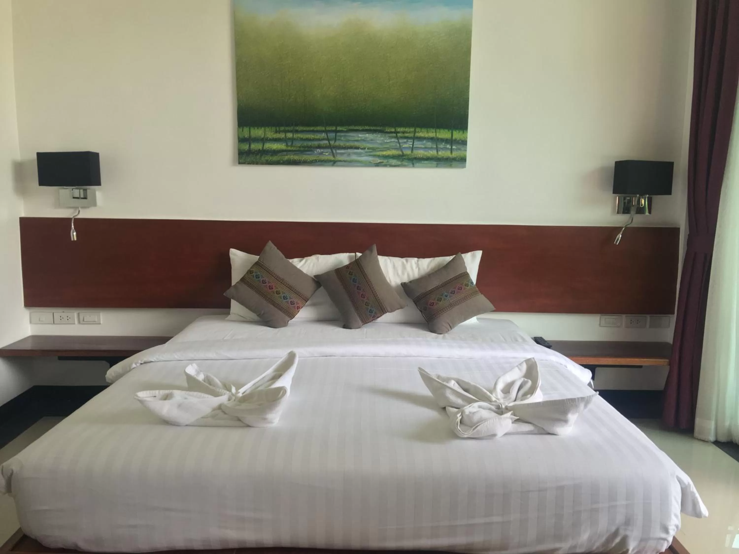 Bed in Green View Village Resort