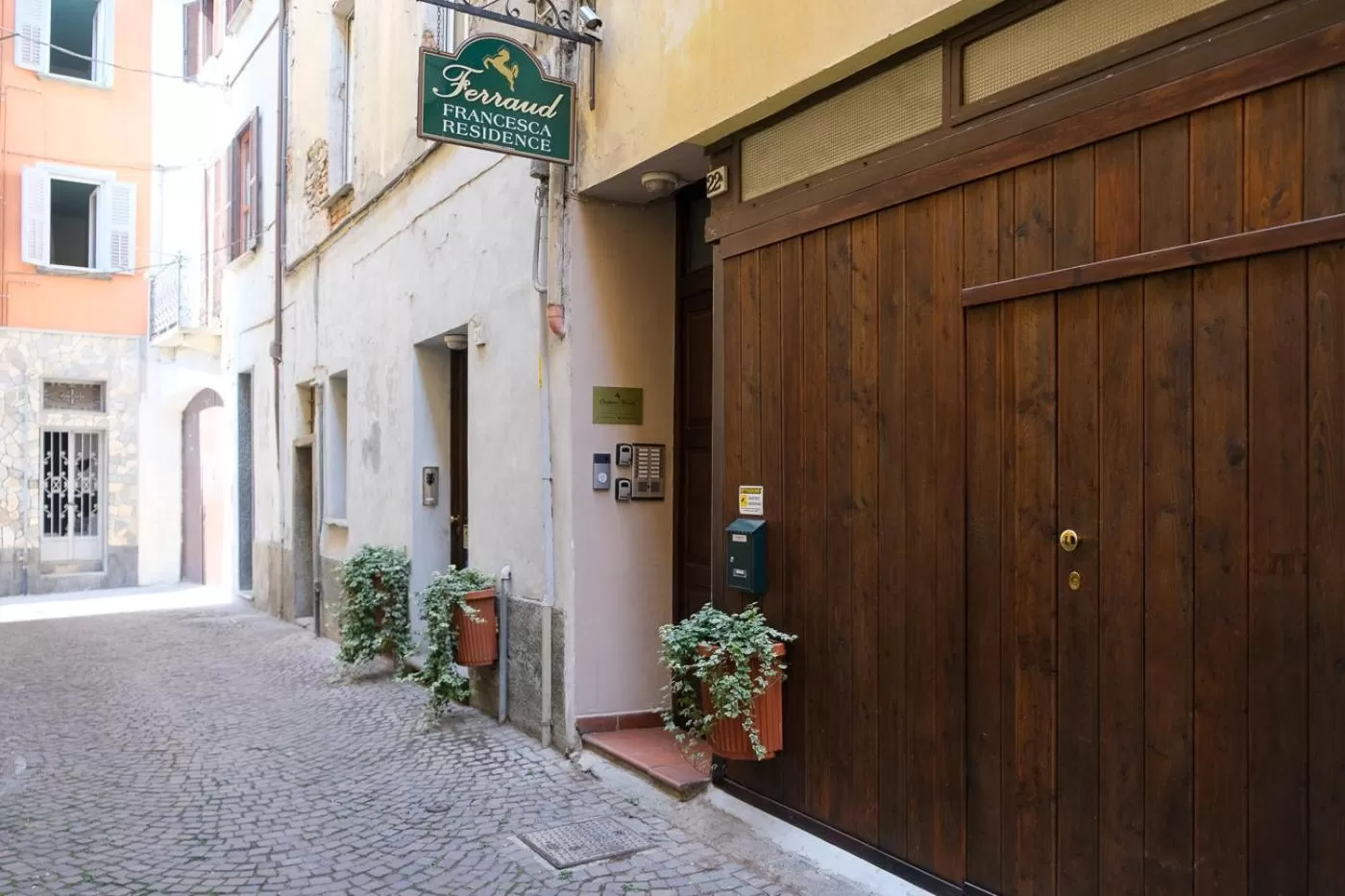 Facade/entrance in Residence Ferraud