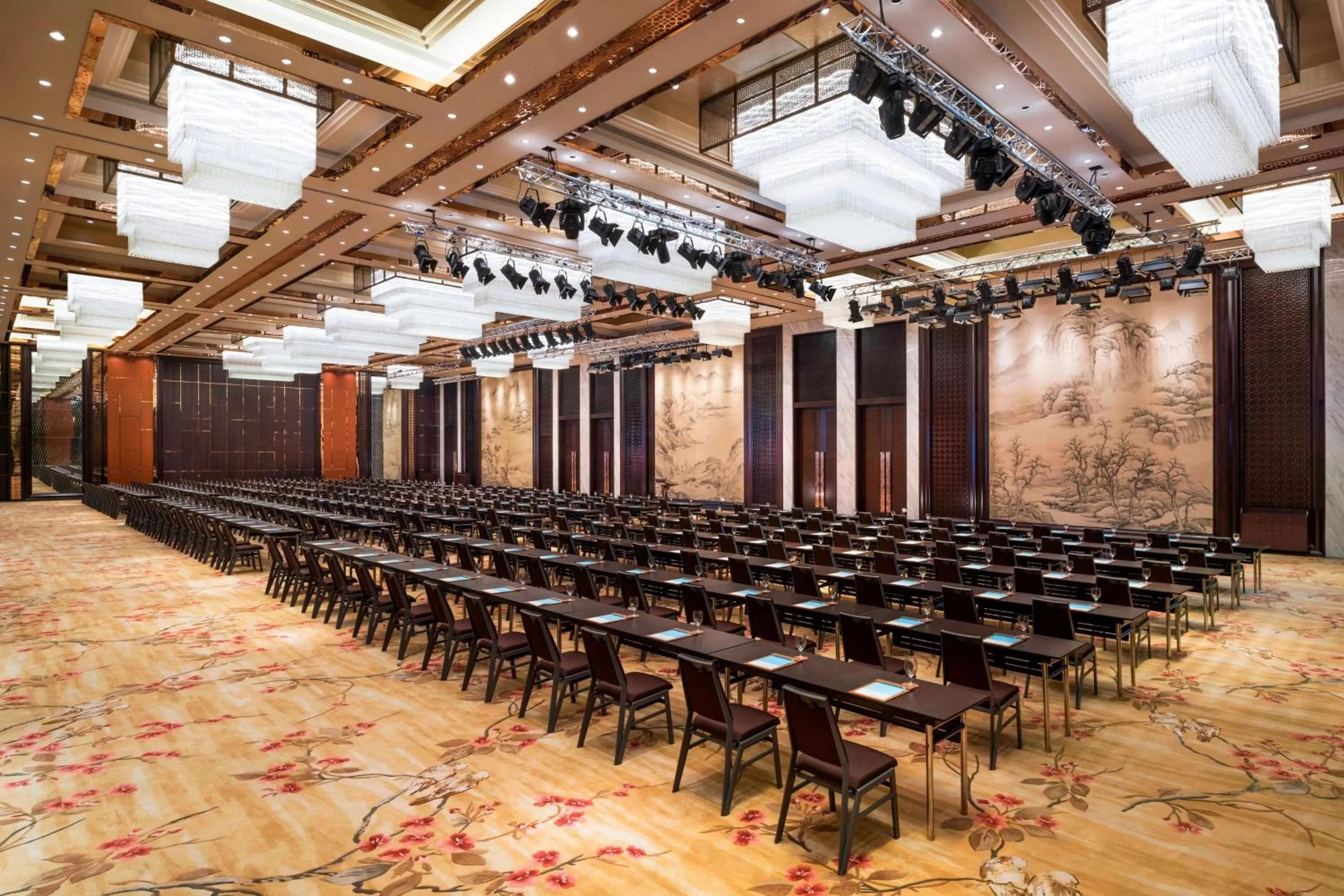 Meeting/conference room in Sheraton Zhuhai Hotel