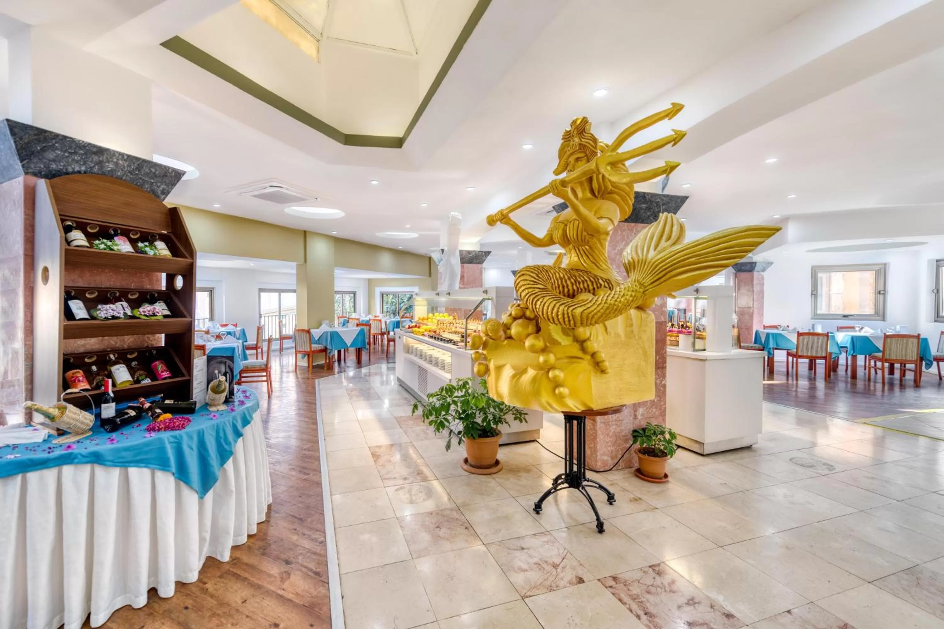 Restaurant/places to eat in Asteria Collection Side