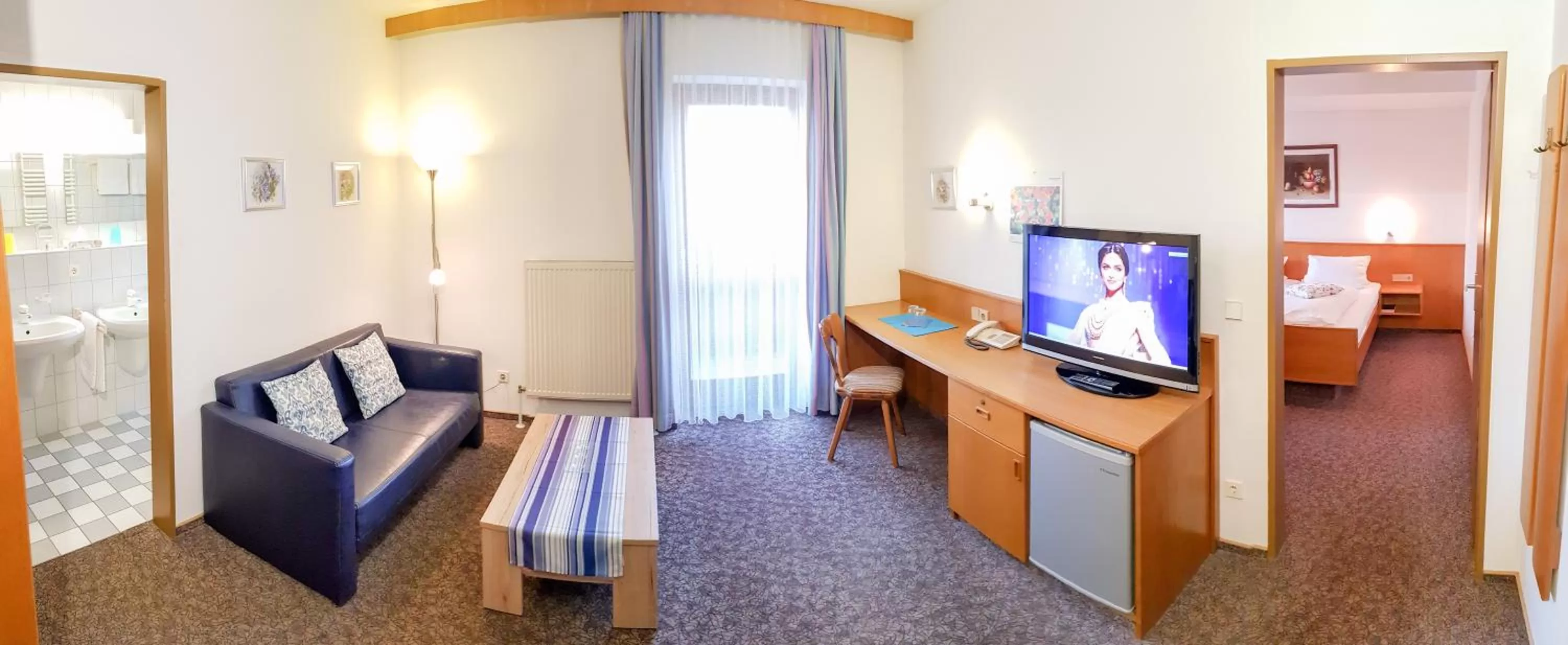 Photo of the whole room, Bed in Kurhotel Anders