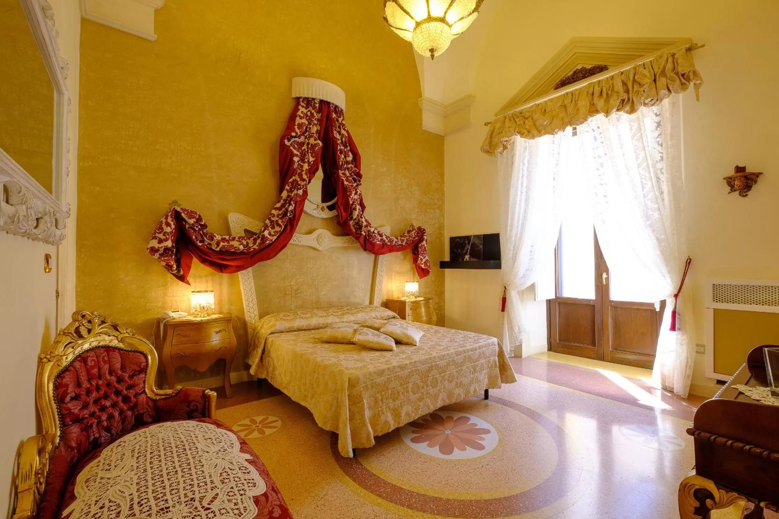 Superior Suite in Palazzo Gallo Resort