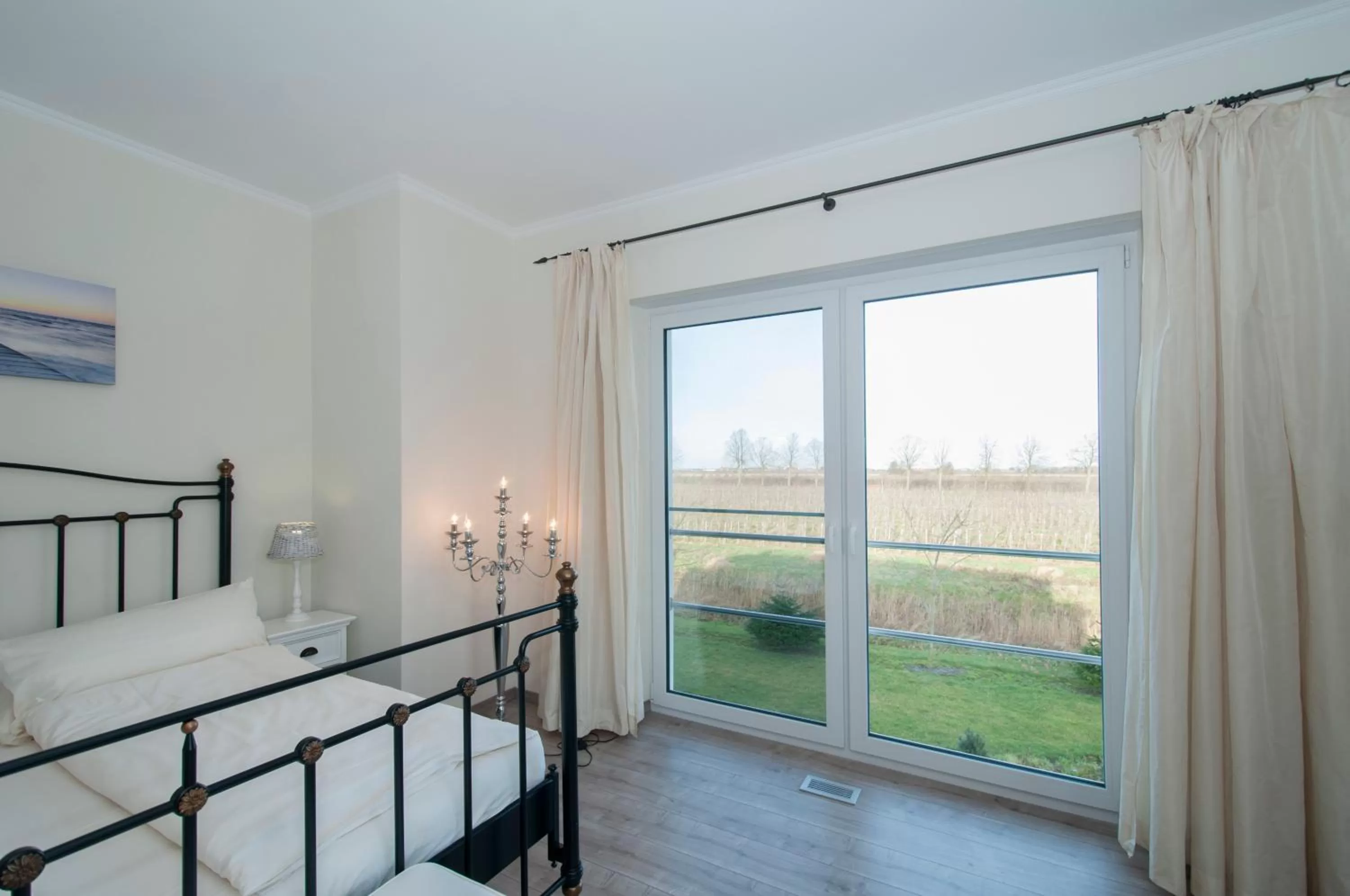 Garden view, Bed in Hotel Villa Altes Land