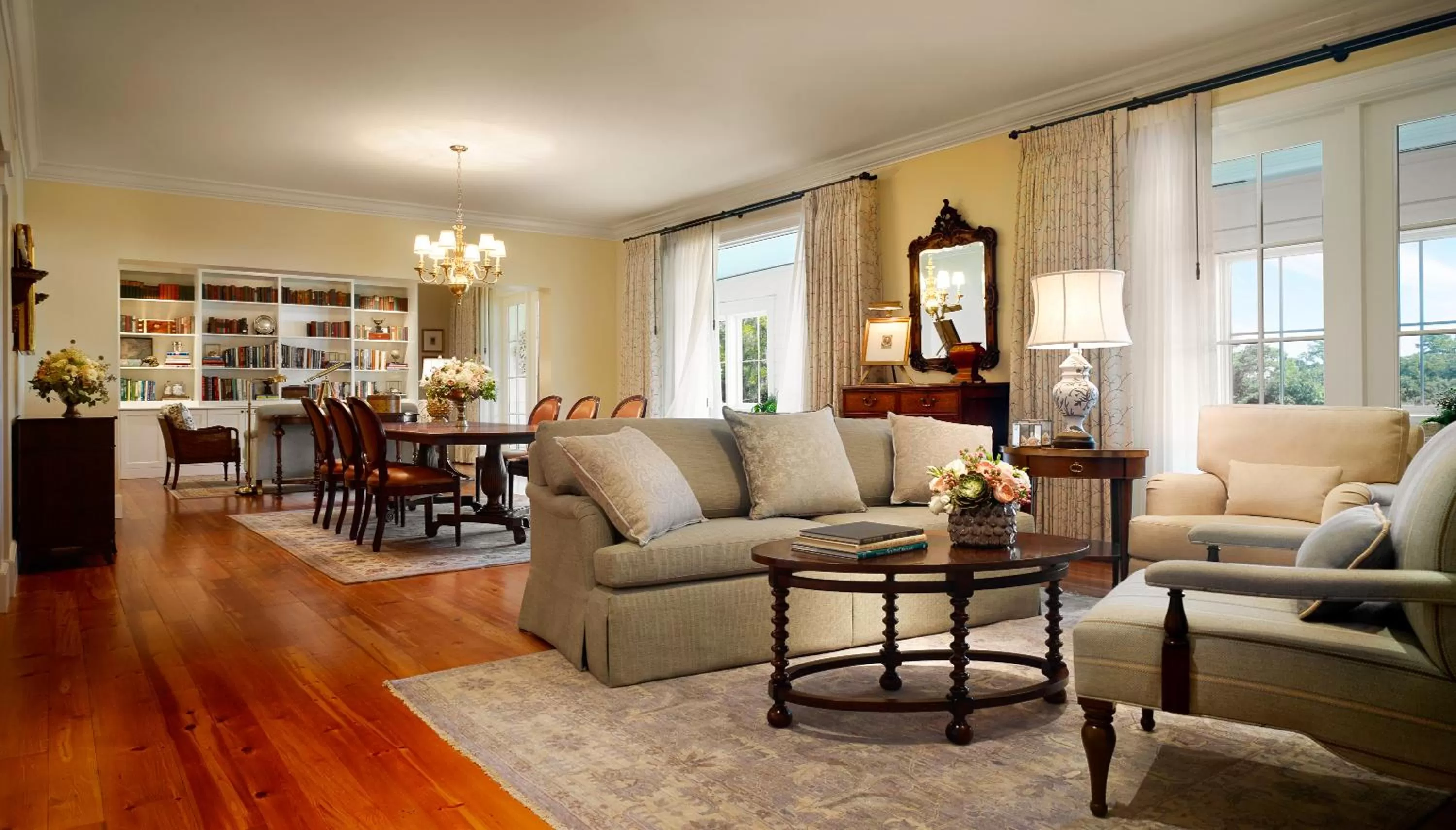 Seating area in Montage Palmetto Bluff