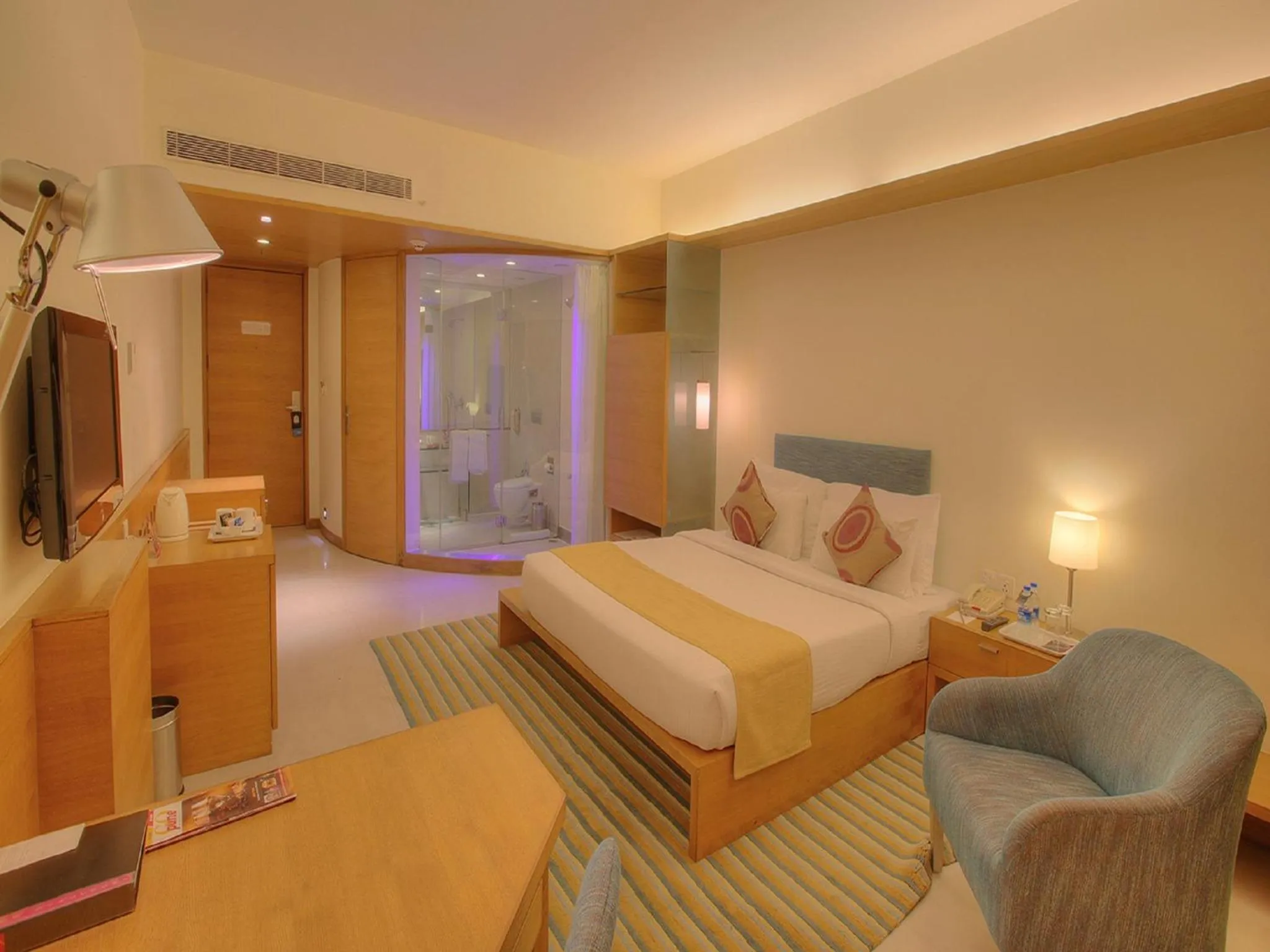 Photo of the whole room, Bed in Hotel Parc Estique