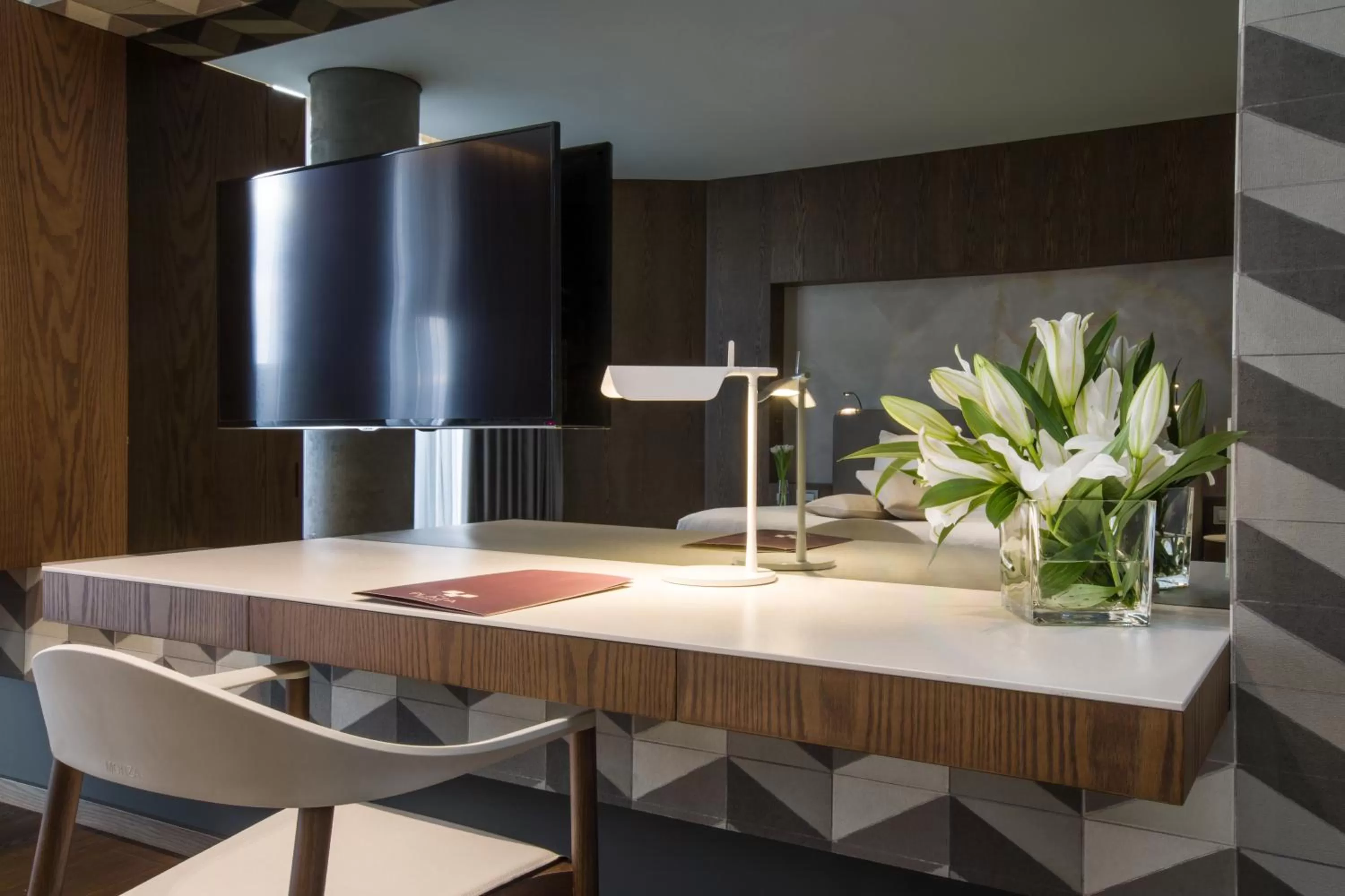 TV and multimedia in Maritim Hotel Plaza Tirana