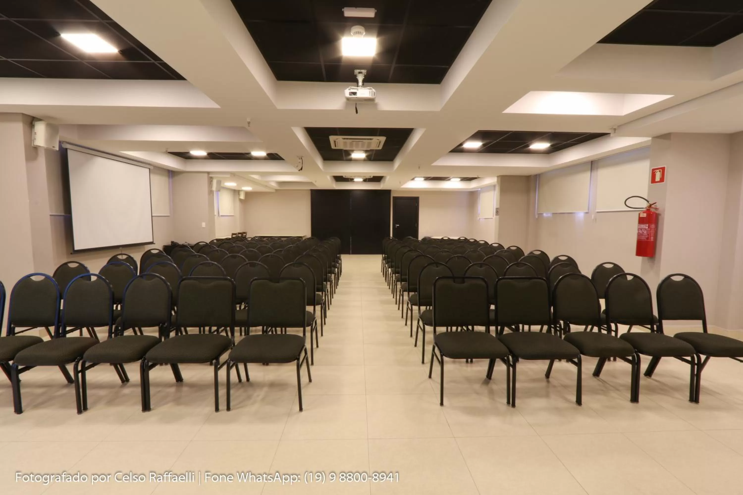 Business facilities in Occitano Apart Hotel