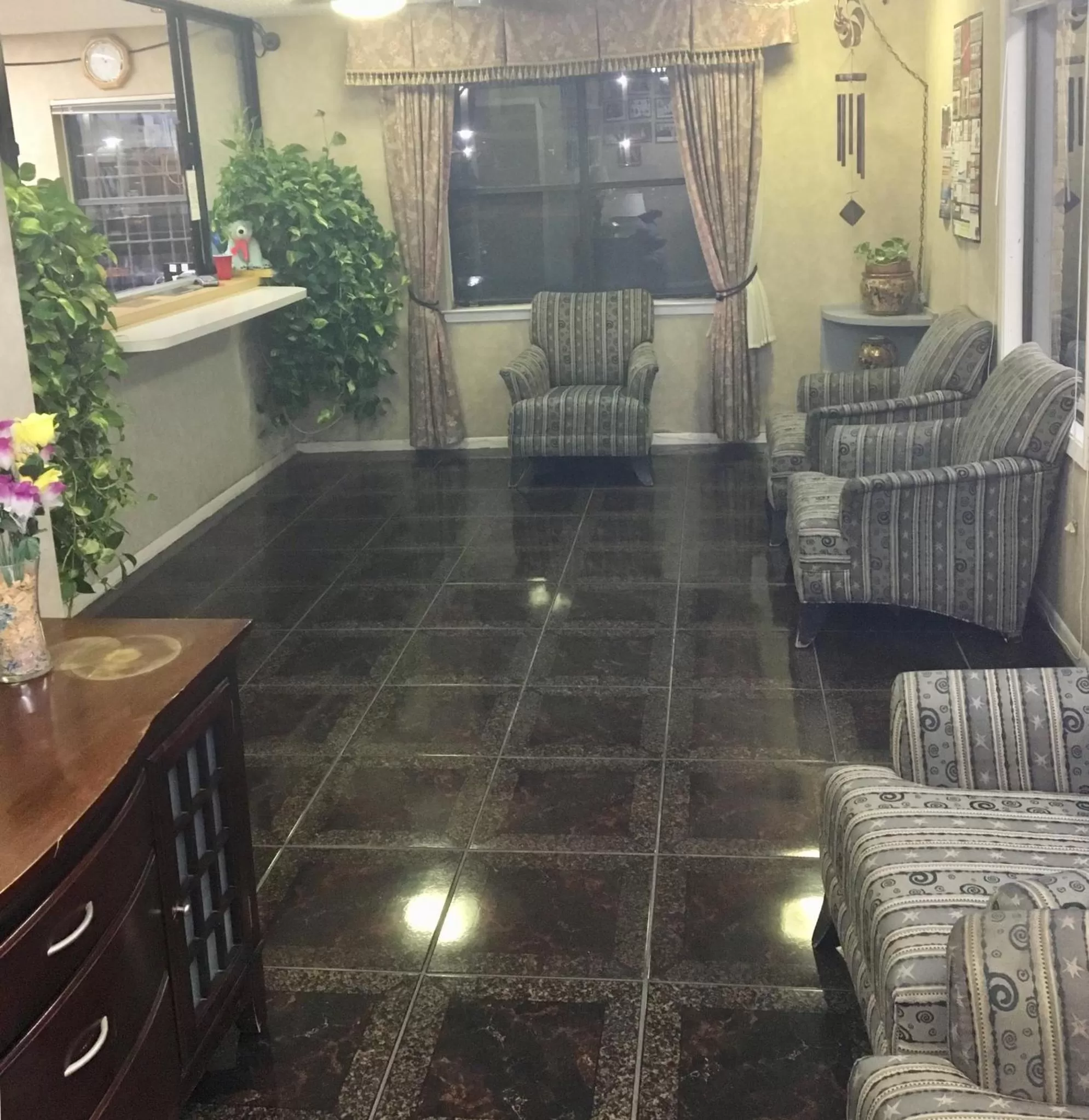 Lobby or reception in The inn at Mexia