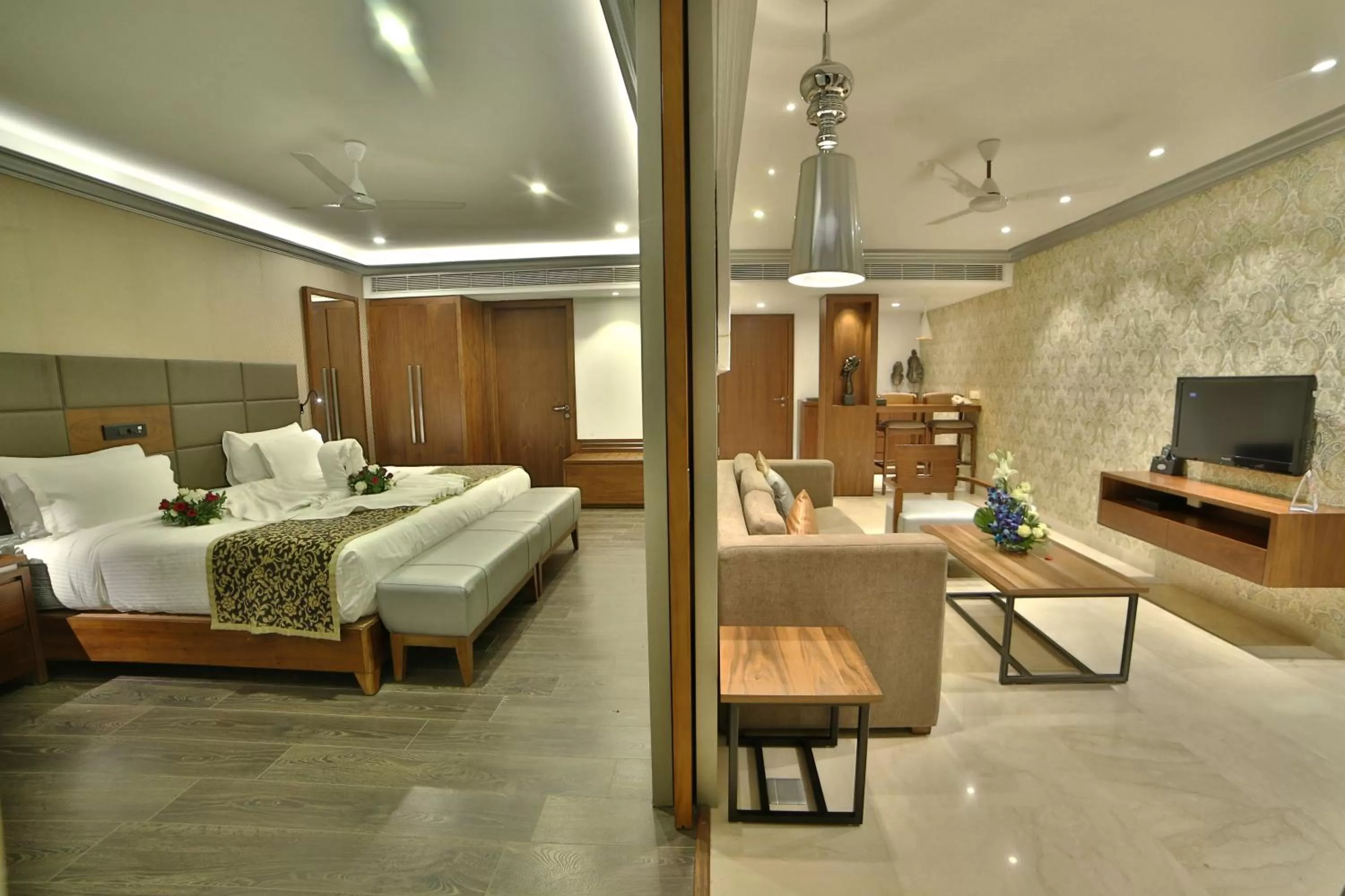 Balcony/Terrace in Jaisamand Island Resort