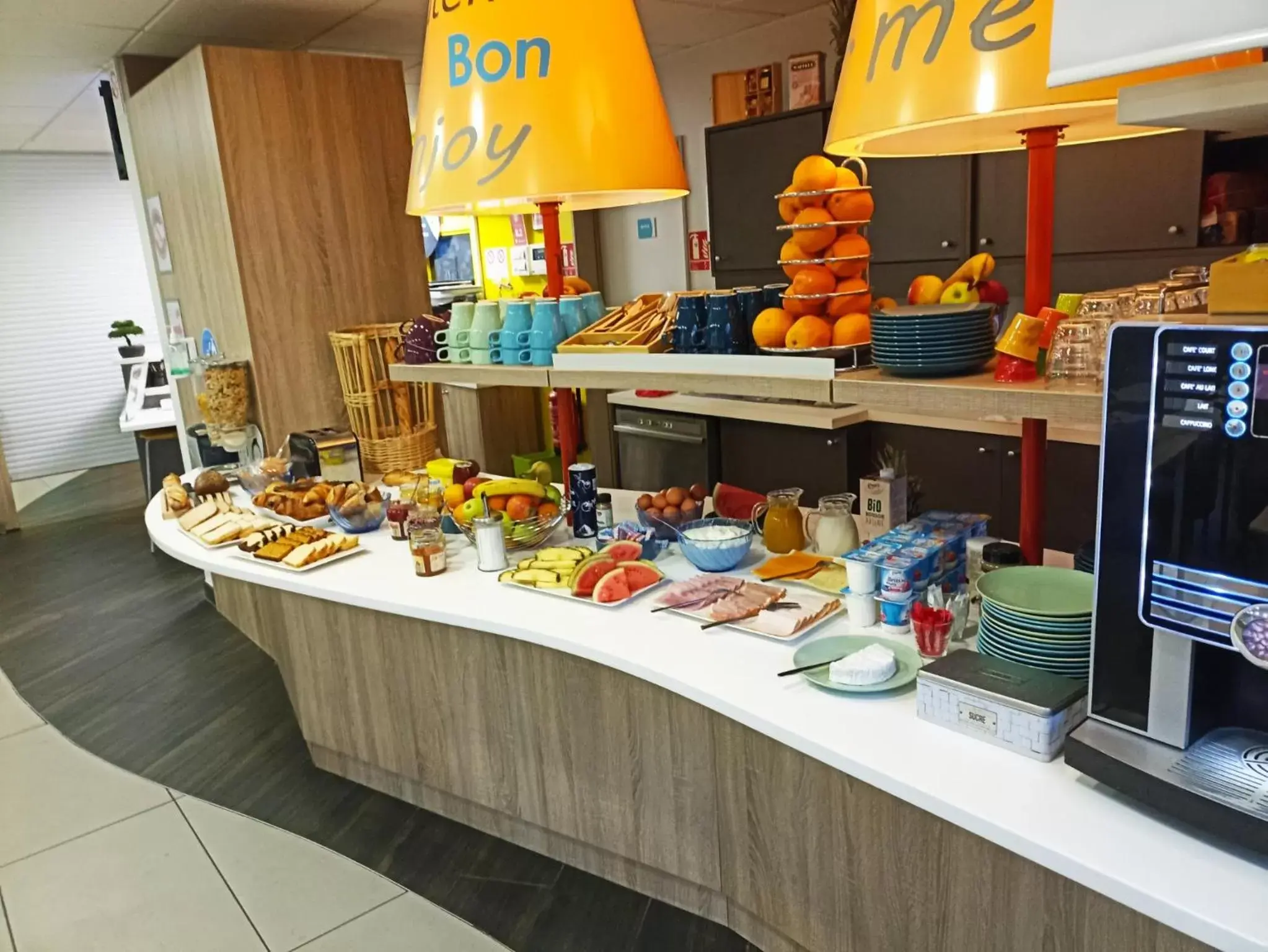 Standard Twin Room in First Inn Hotel Paris Sud Les Ulis Standard Twin Room in First Inn Hotel Paris Sud Les Ulis